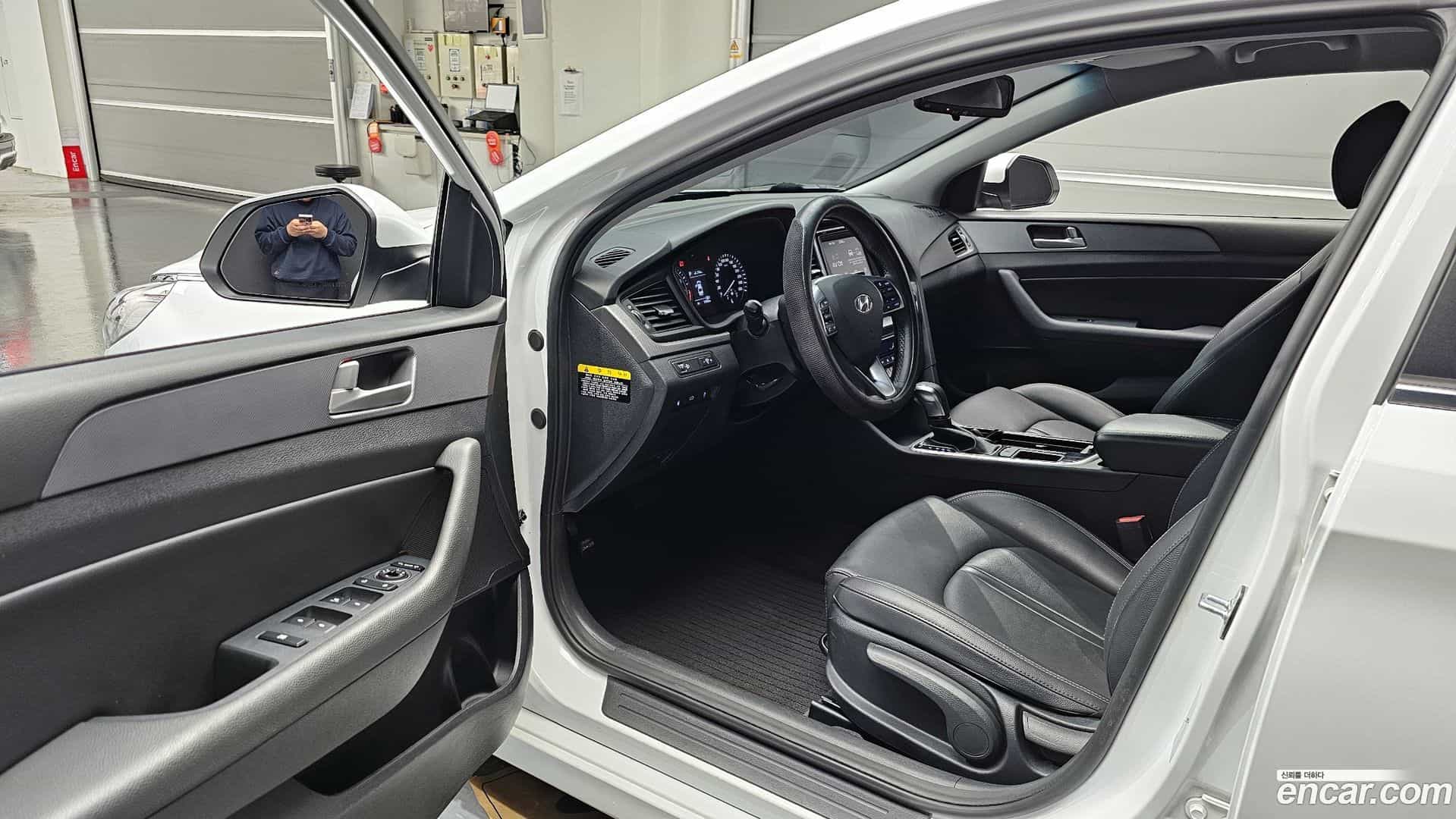 Sonata Hyundai 2017.2-INNER-010