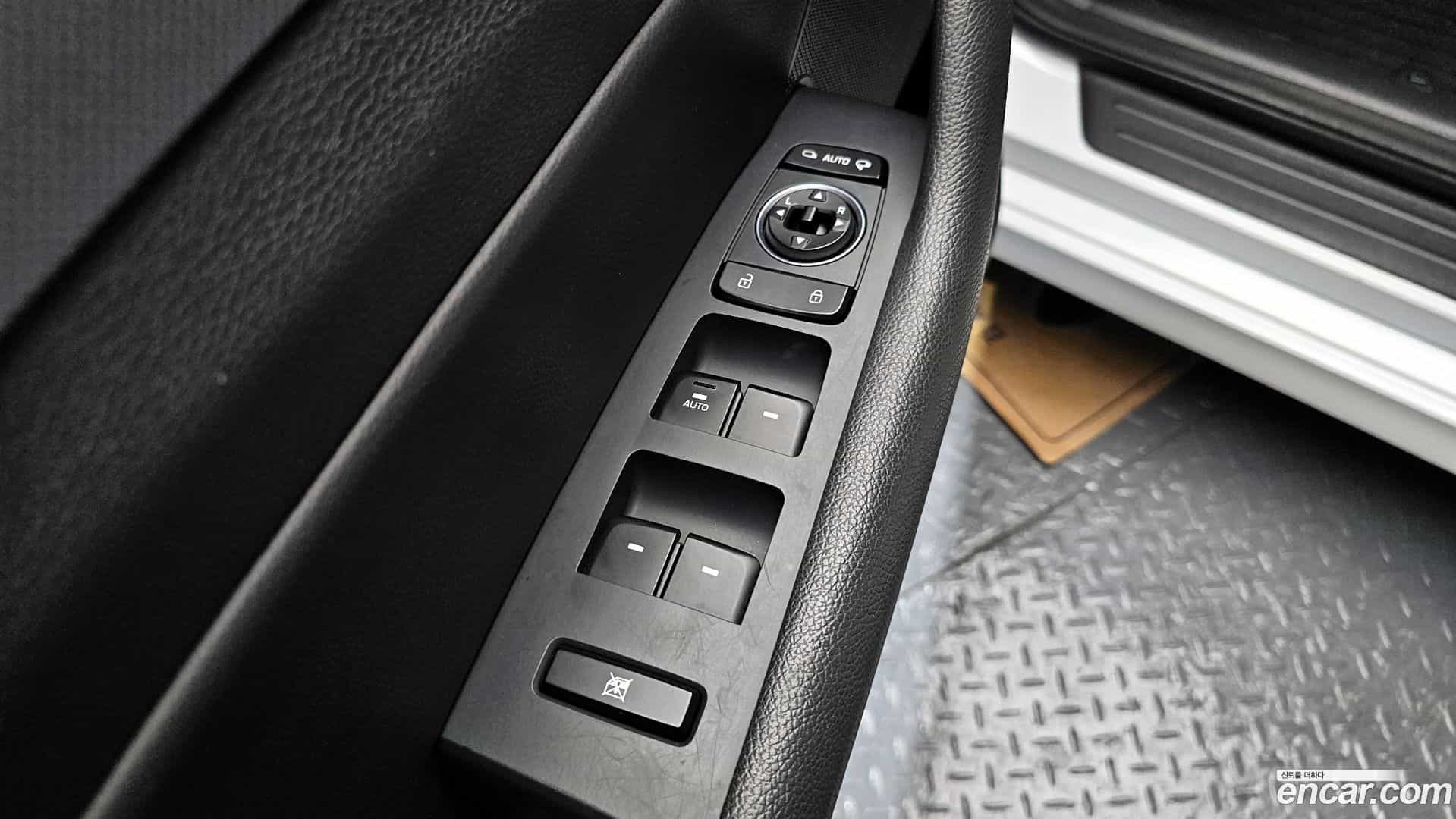 Sonata Hyundai 2017.2-OPTION-018