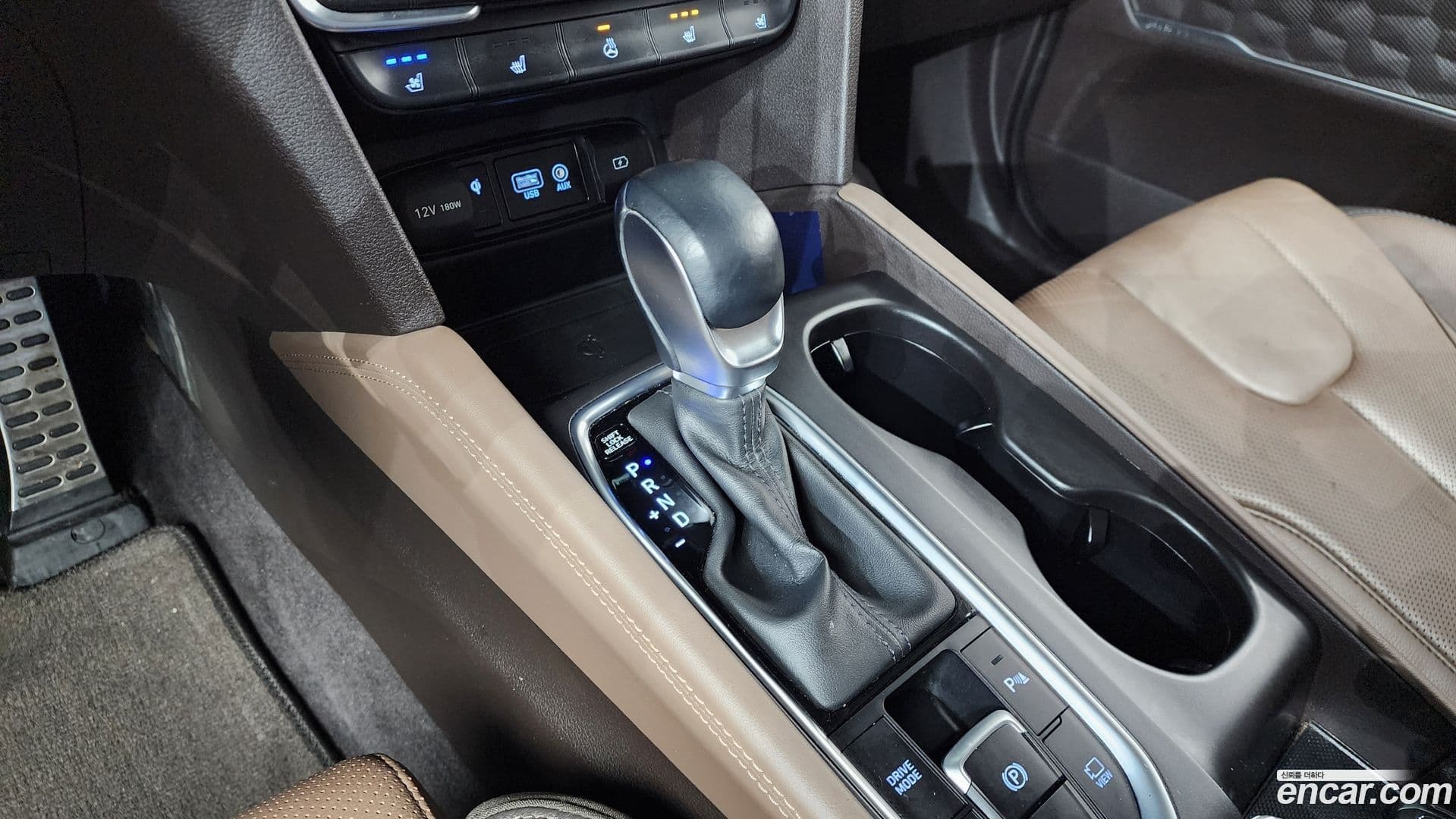 Main__Slider__Photo:Santafe Hyundai 2019.11-8