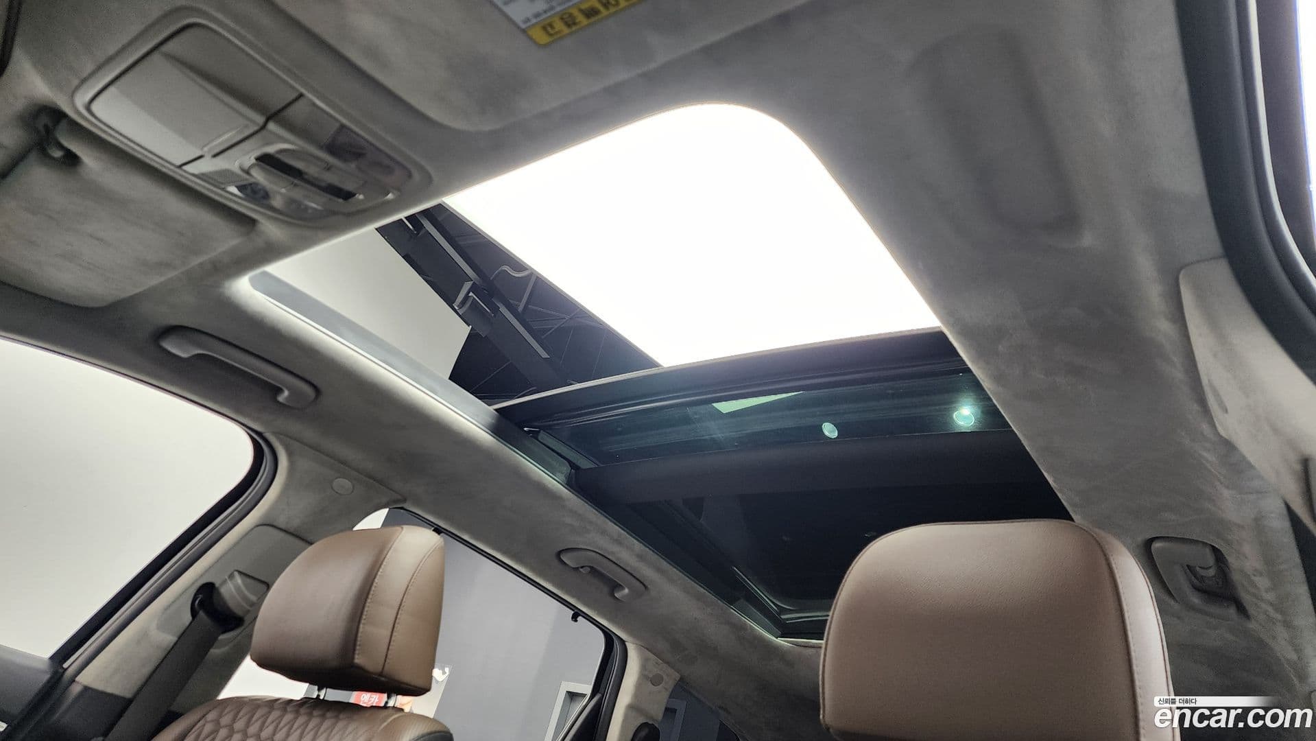 Main__Slider__Photo:Santafe Hyundai 2019.11-17