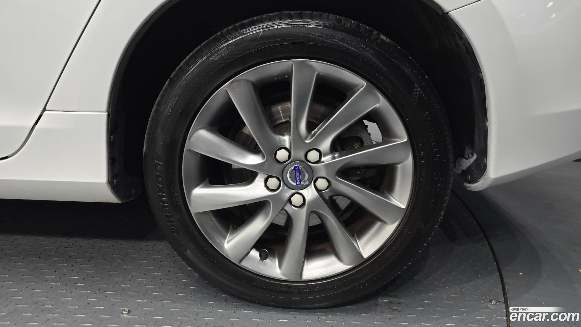 Main__Slider__Photo:S60 Volvo 2015.3-4