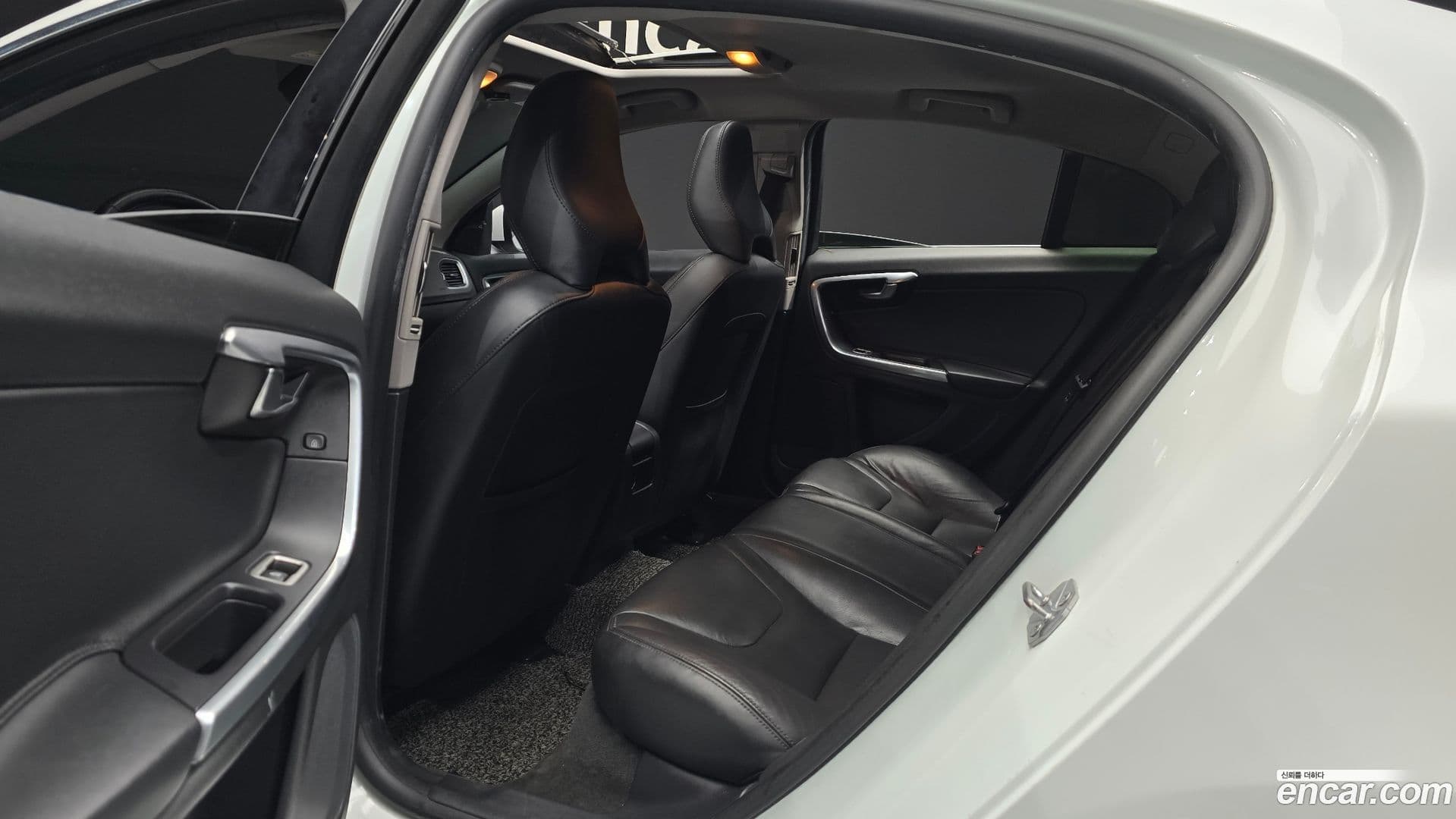 Main__Slider__Photo:S60 Volvo 2015.3-11