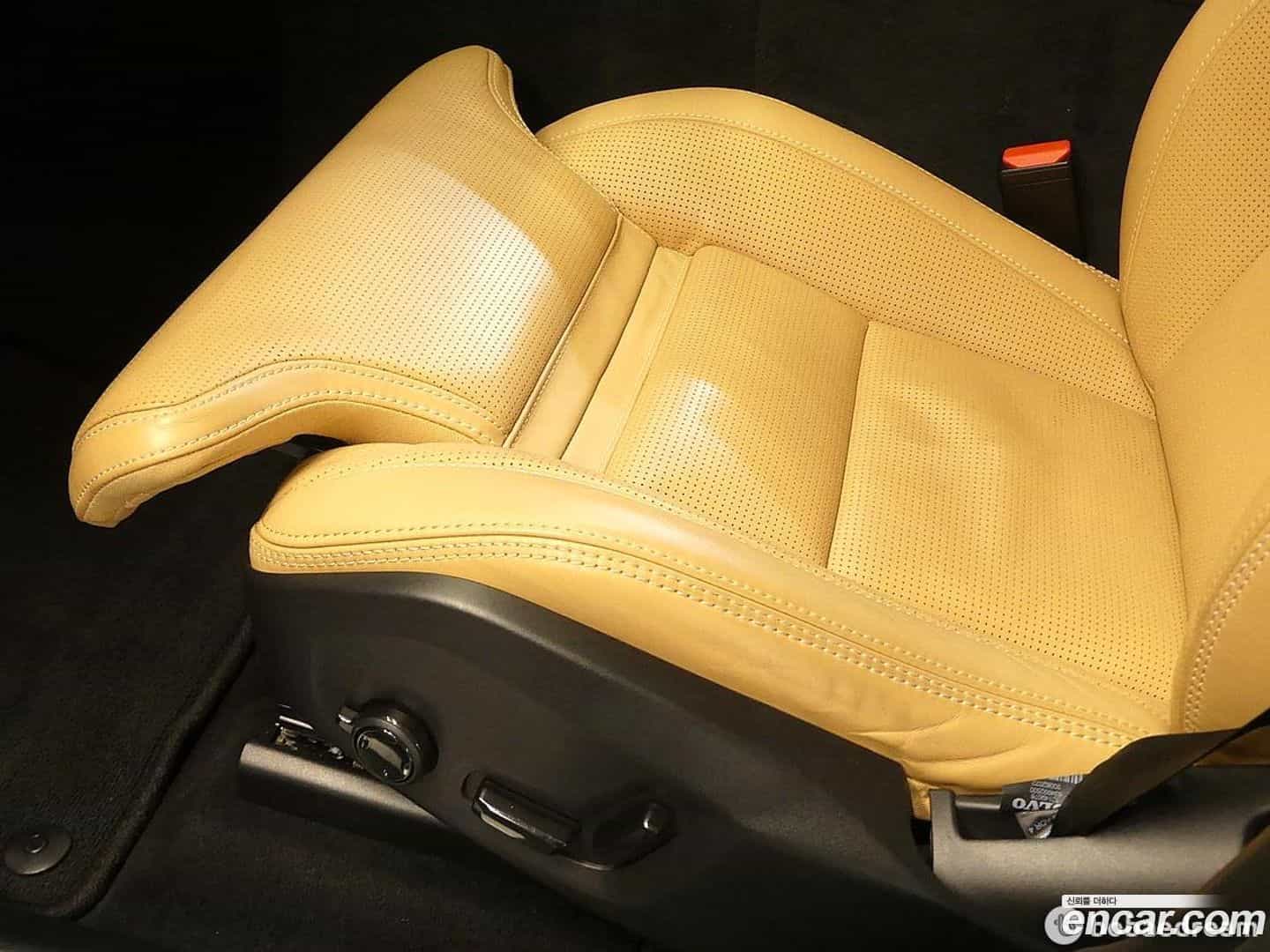 XC60 Volvo 2022.9-OPTION-016