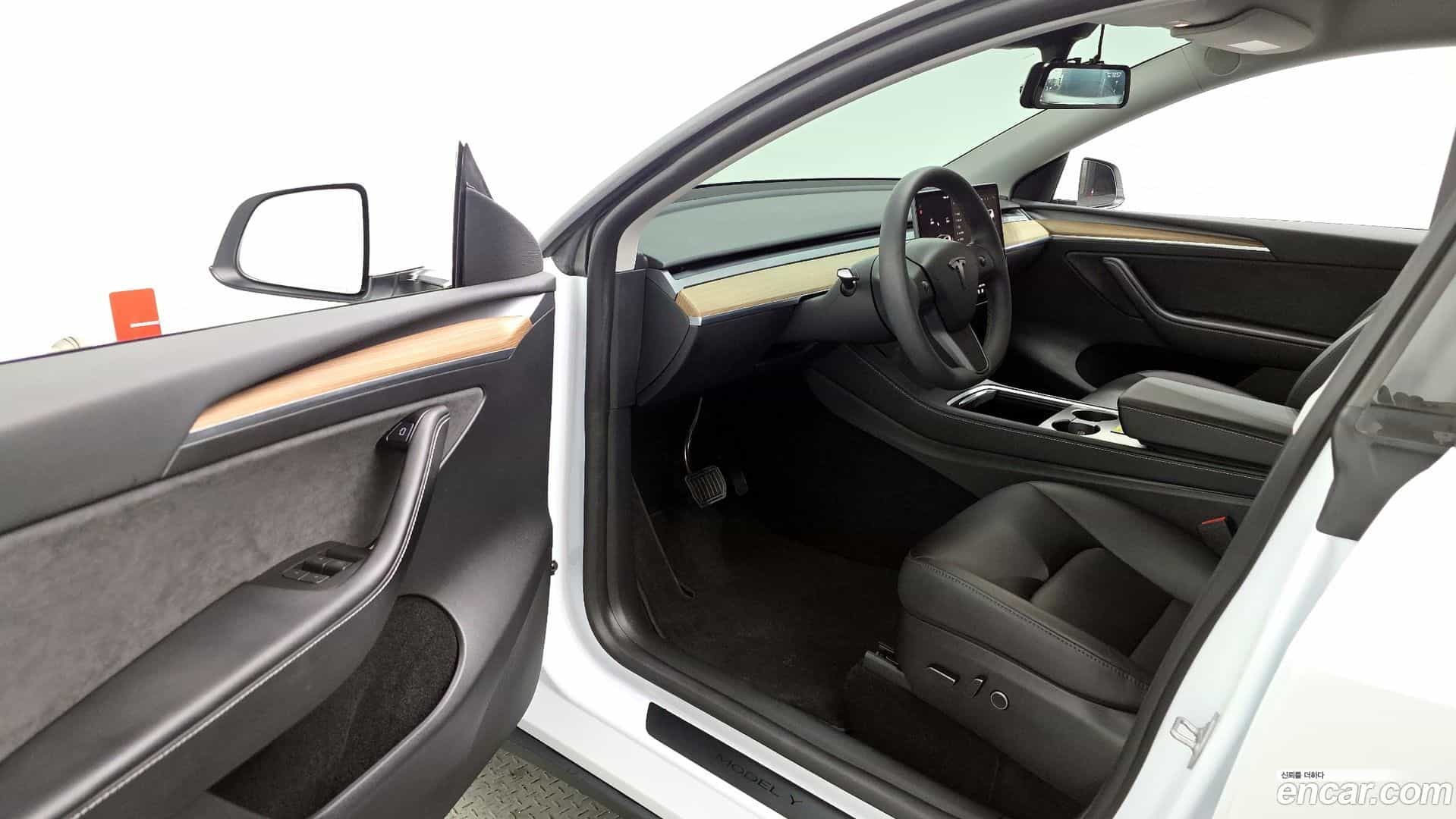 Model Y Tesla 2023.7-OPTION-015