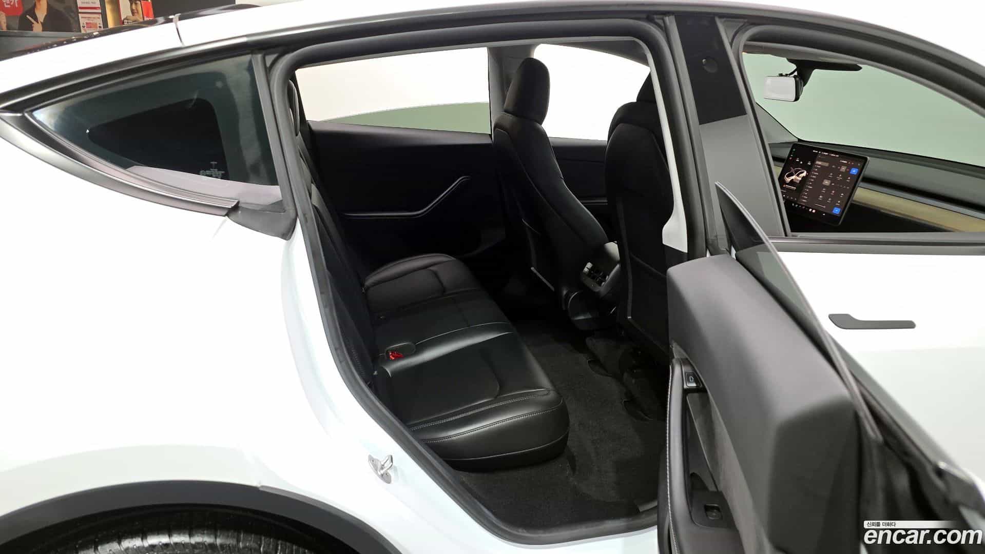 Model Y Tesla 2023.7-OPTION-016