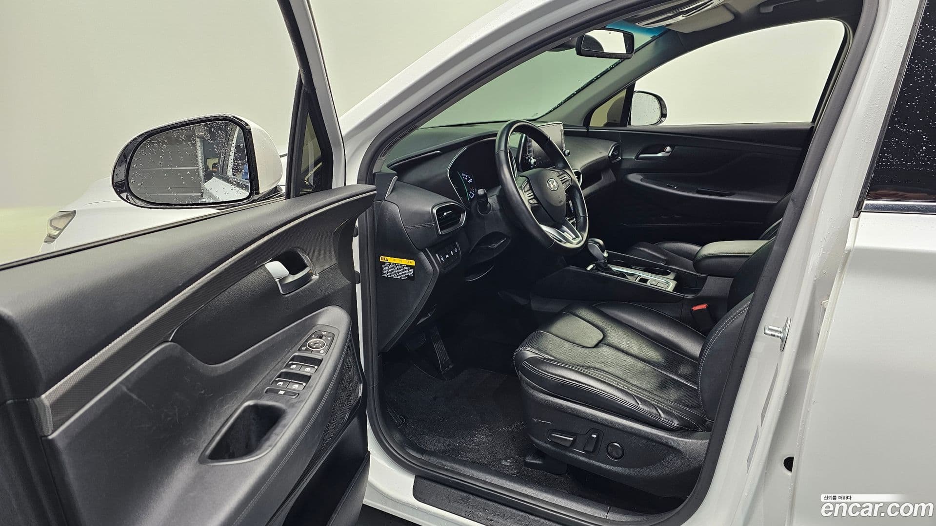 Main__Slider__Photo:Santafe Hyundai 2018.7-9