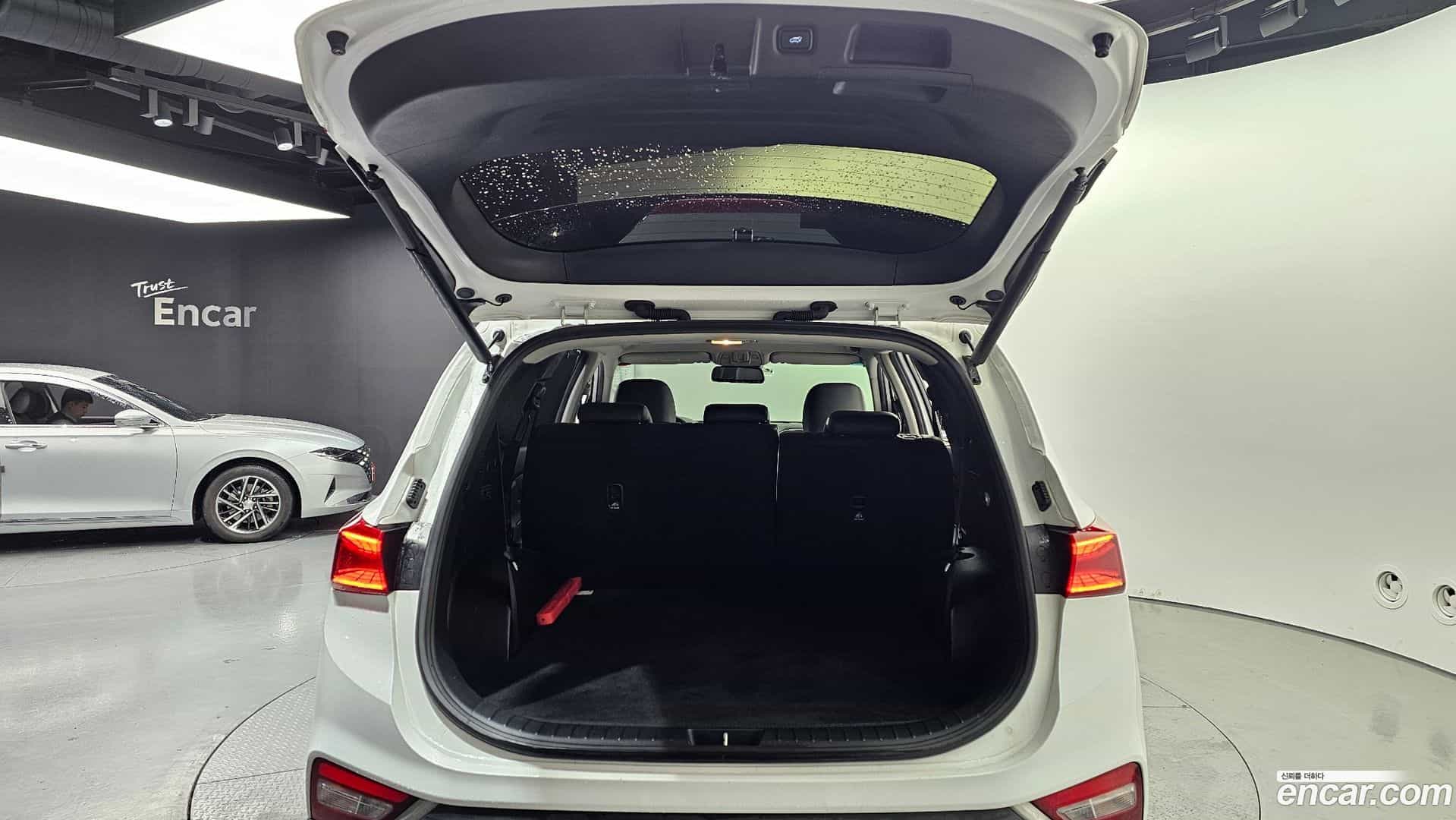 Santafe Hyundai 2018.7-OPTION-024