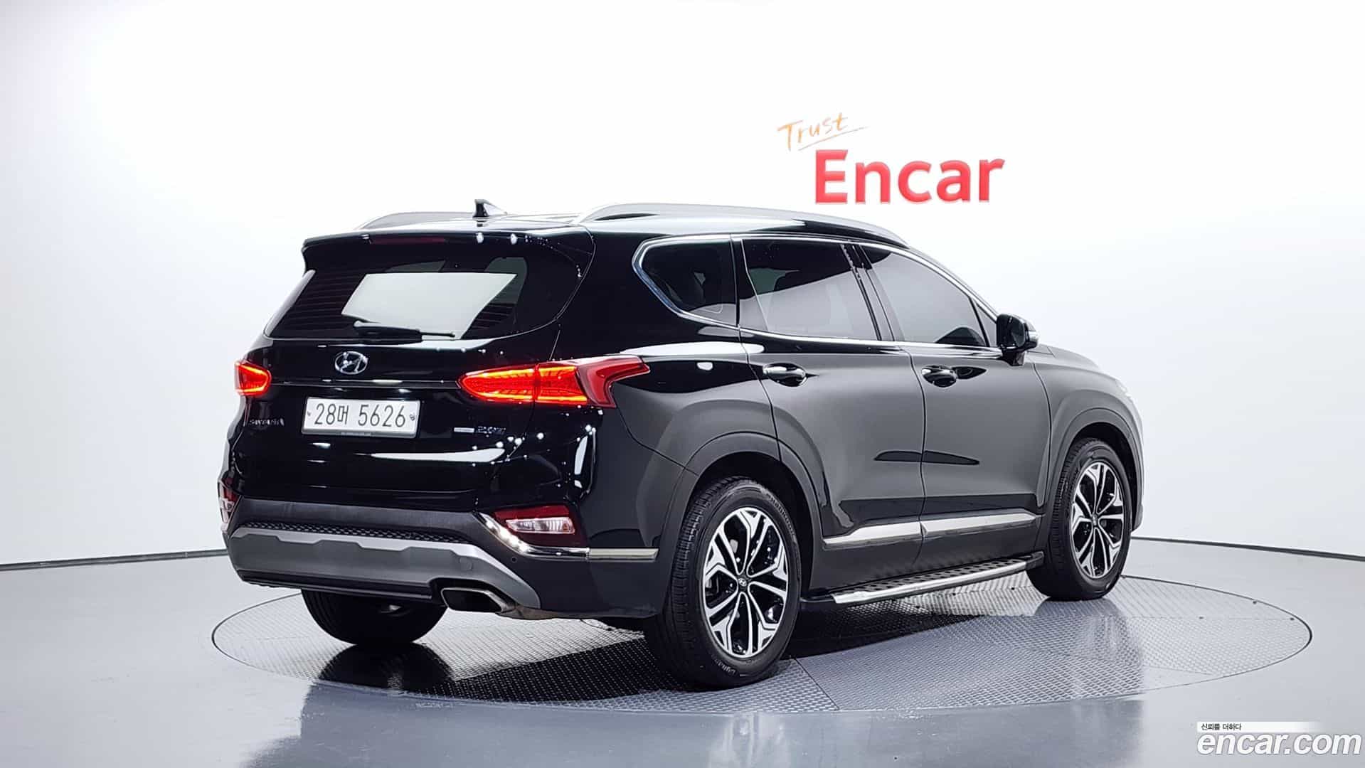 Santafe Hyundai 2018.2-OUTER-002