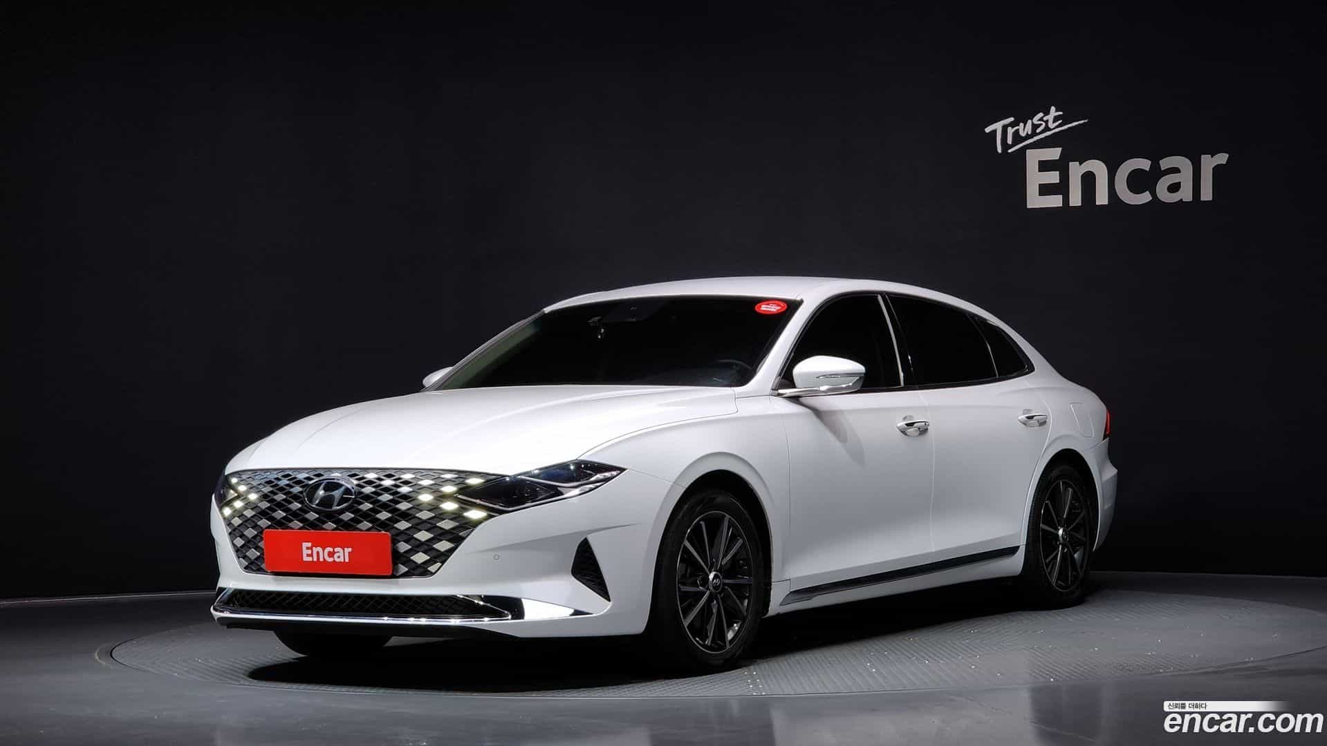 Grandeur Hyundai 2020.10-OUTER-001