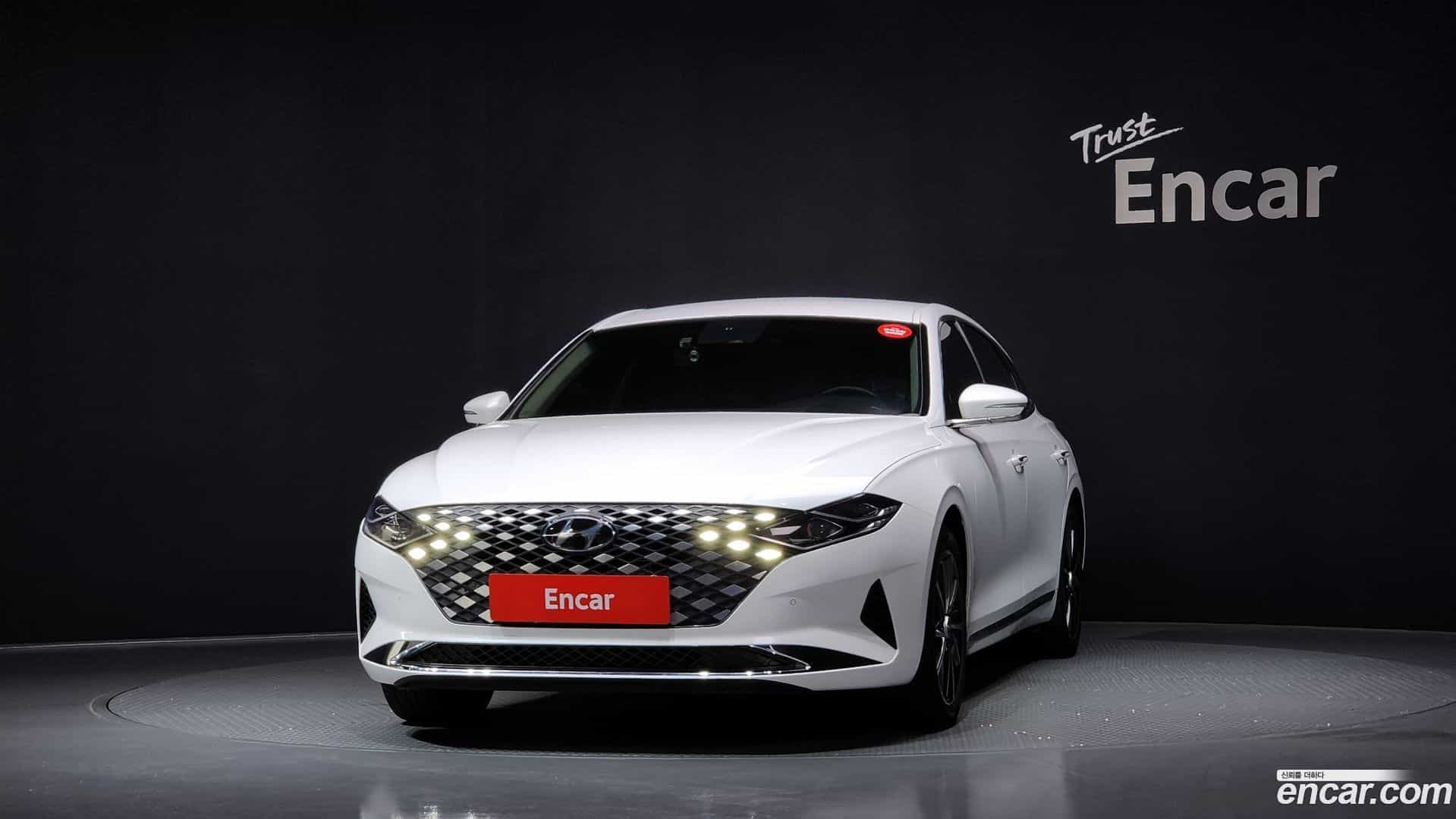 Grandeur Hyundai 2020.10-OUTER-003