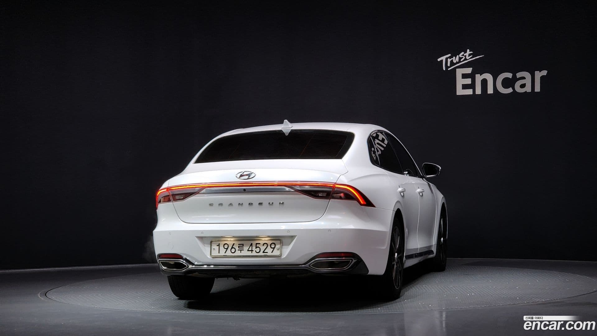 Main__Slider__Photo:Grandeur Hyundai 2020.10-3