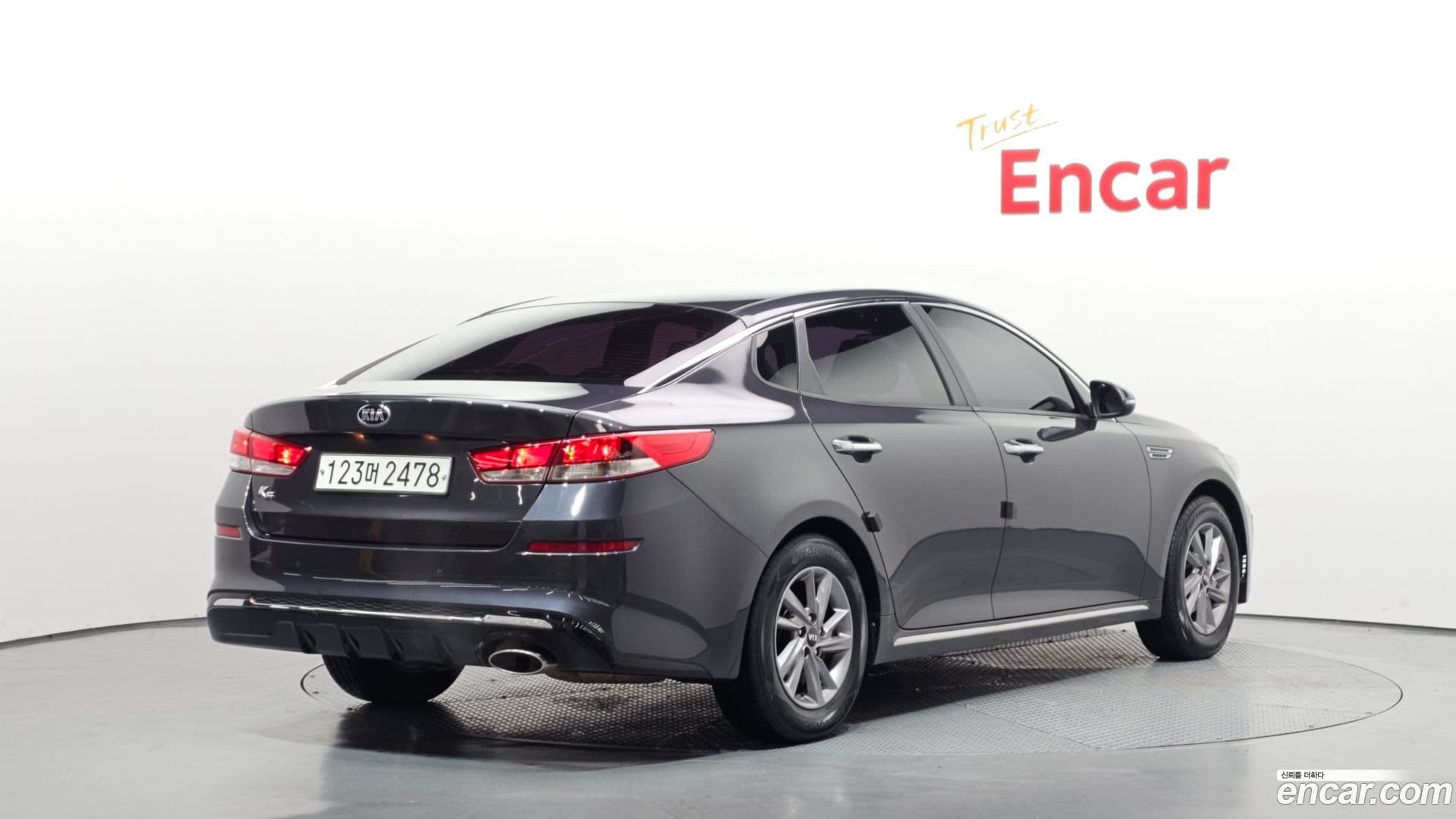 Main__Slider__Photo:K5 Kia 2018.2-1