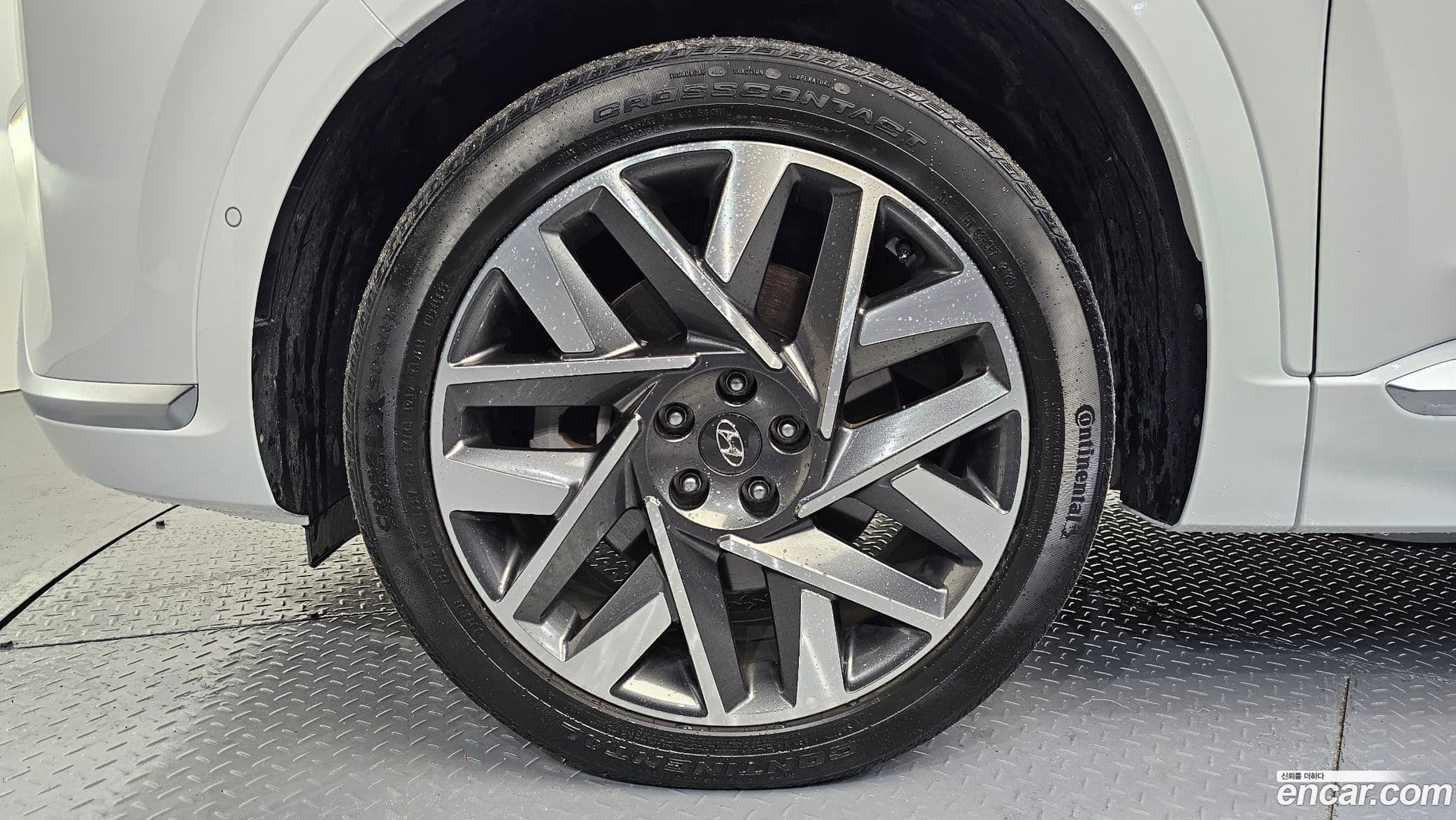 Main__Slider__Photo:Santafe Hyundai 2020.11-4