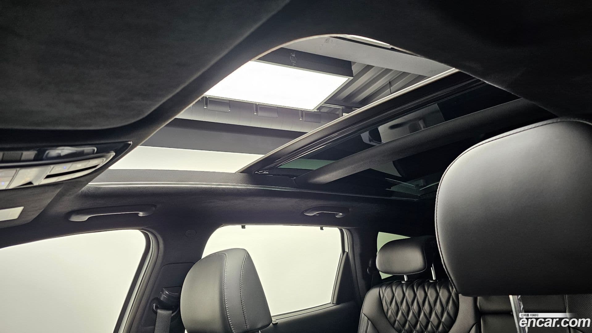 Main__Slider__Photo:Santafe Hyundai 2020.11-18