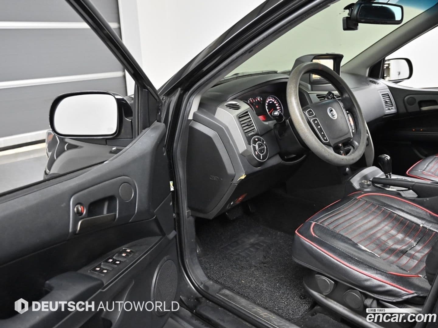 Main__Slider__Photo:KORANDO KG_Mobility_Ssangyong 2013.6-10