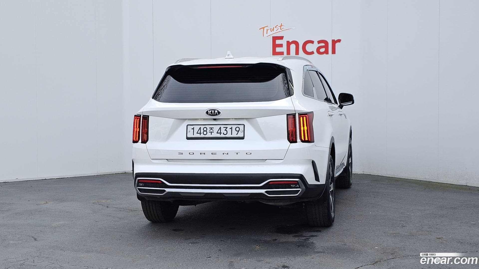 Main__Slider__Photo:Sorento Kia 2020.3-3