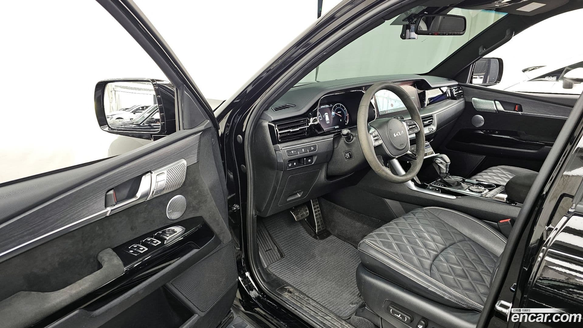 Main__Slider__Photo:Mohave Kia 2022.6-9