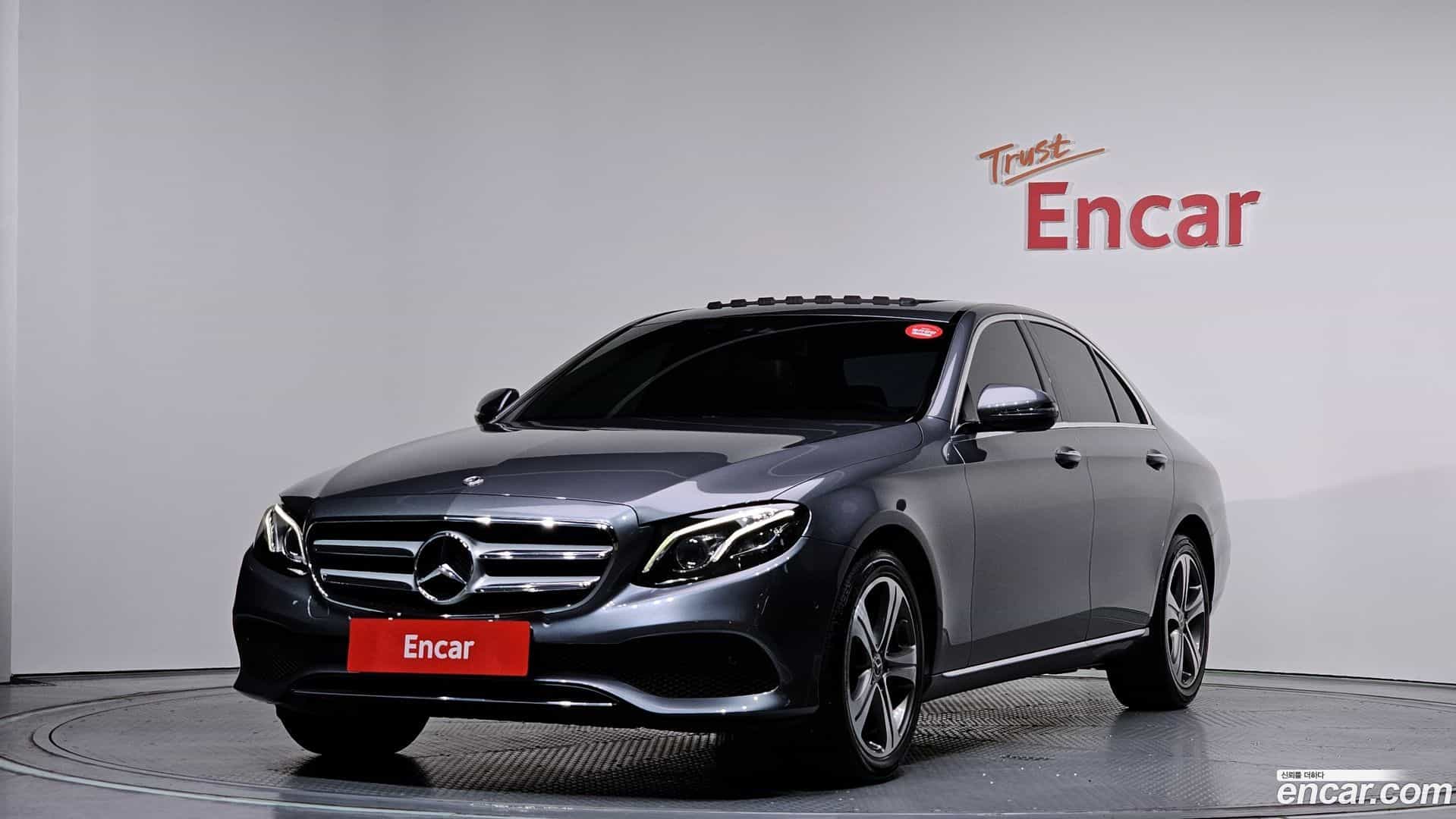 E-Class Mercedes-Benz 2018.11-OUTER-001