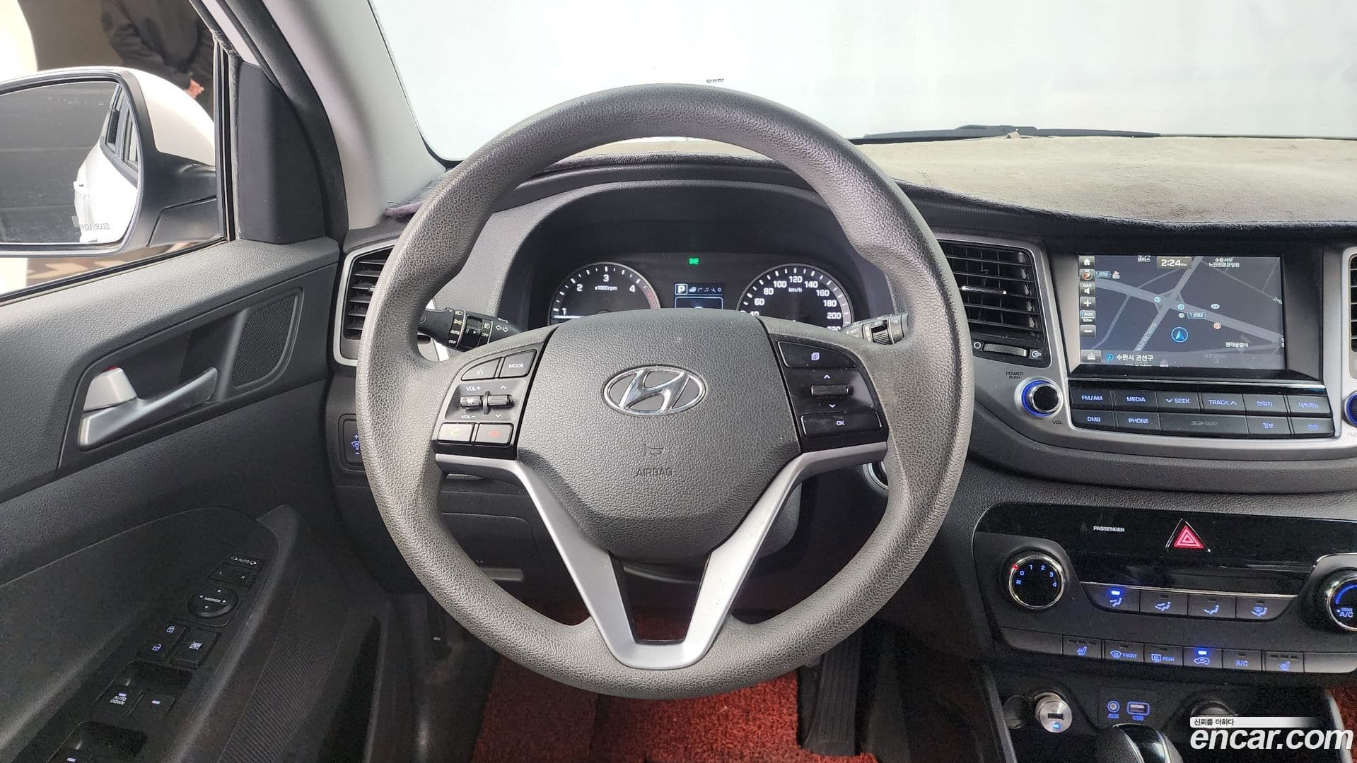 Main__Slider__Photo:Tucson Hyundai 2015.11-12