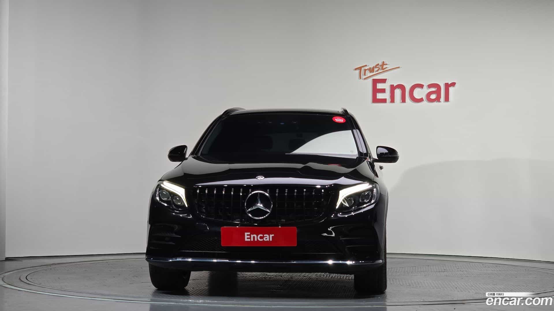 GLC-Class Mercedes-Benz 2019.10-OUTER-003