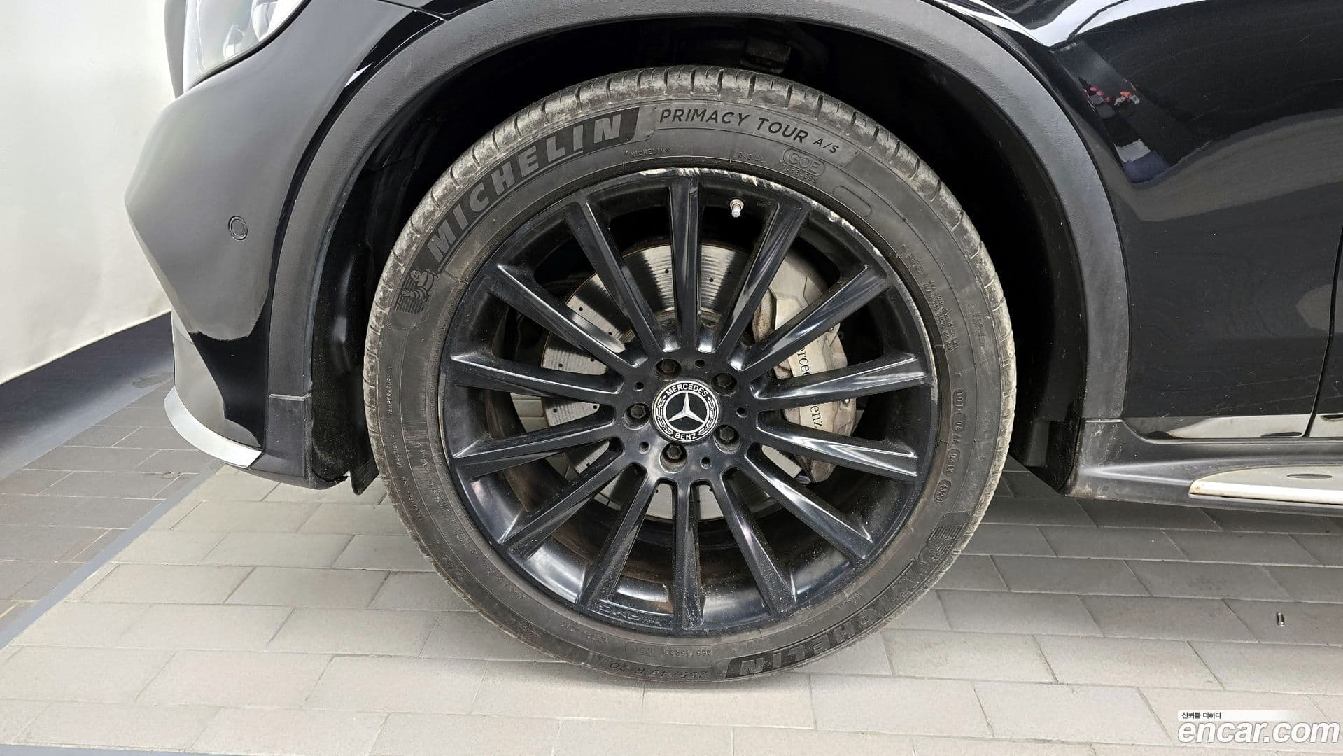 Main__Slider__Photo:GLC-Class Mercedes-Benz 2019.10-4