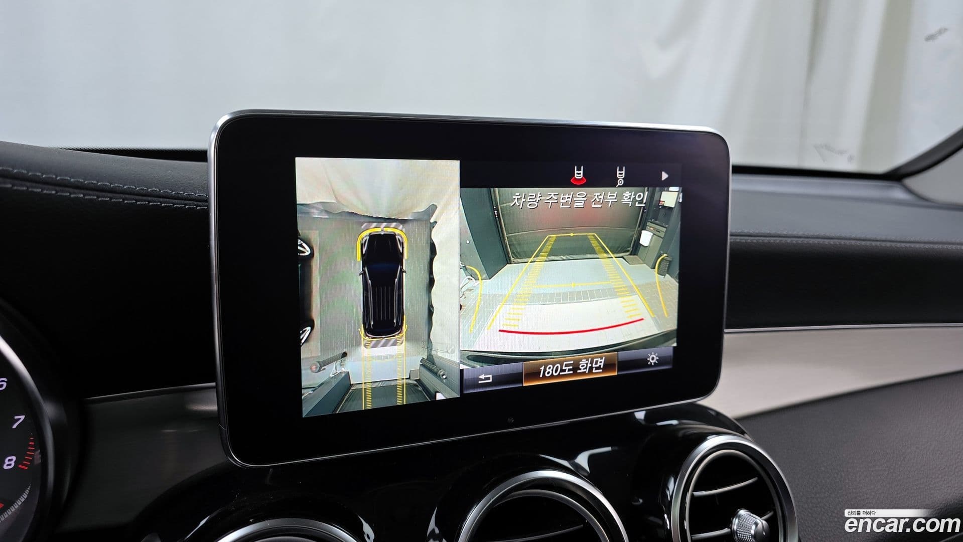 Main__Slider__Photo:GLC-Class Mercedes-Benz 2019.10-14