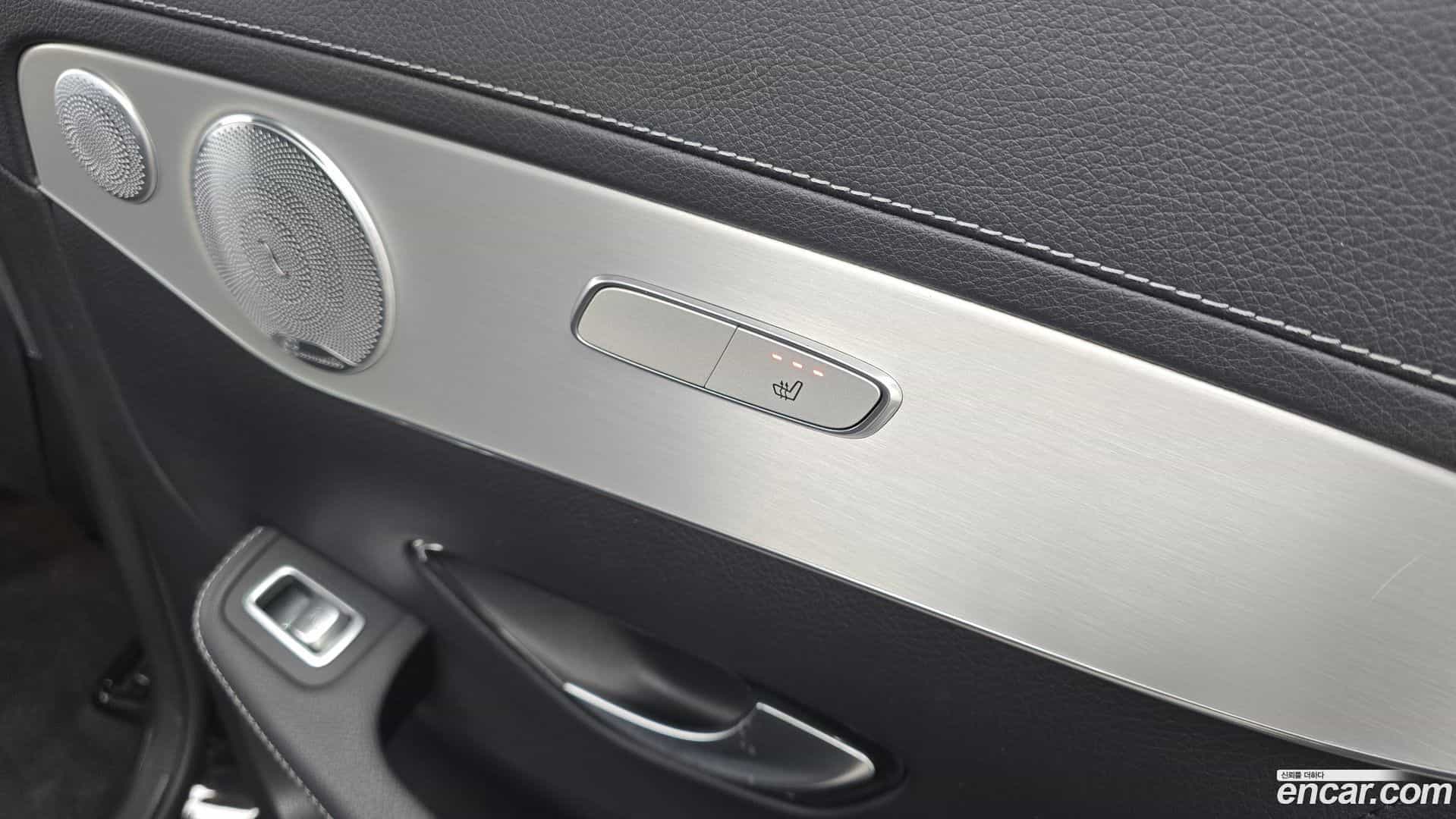 GLC-Class Mercedes-Benz 2019.10-OPTION-023