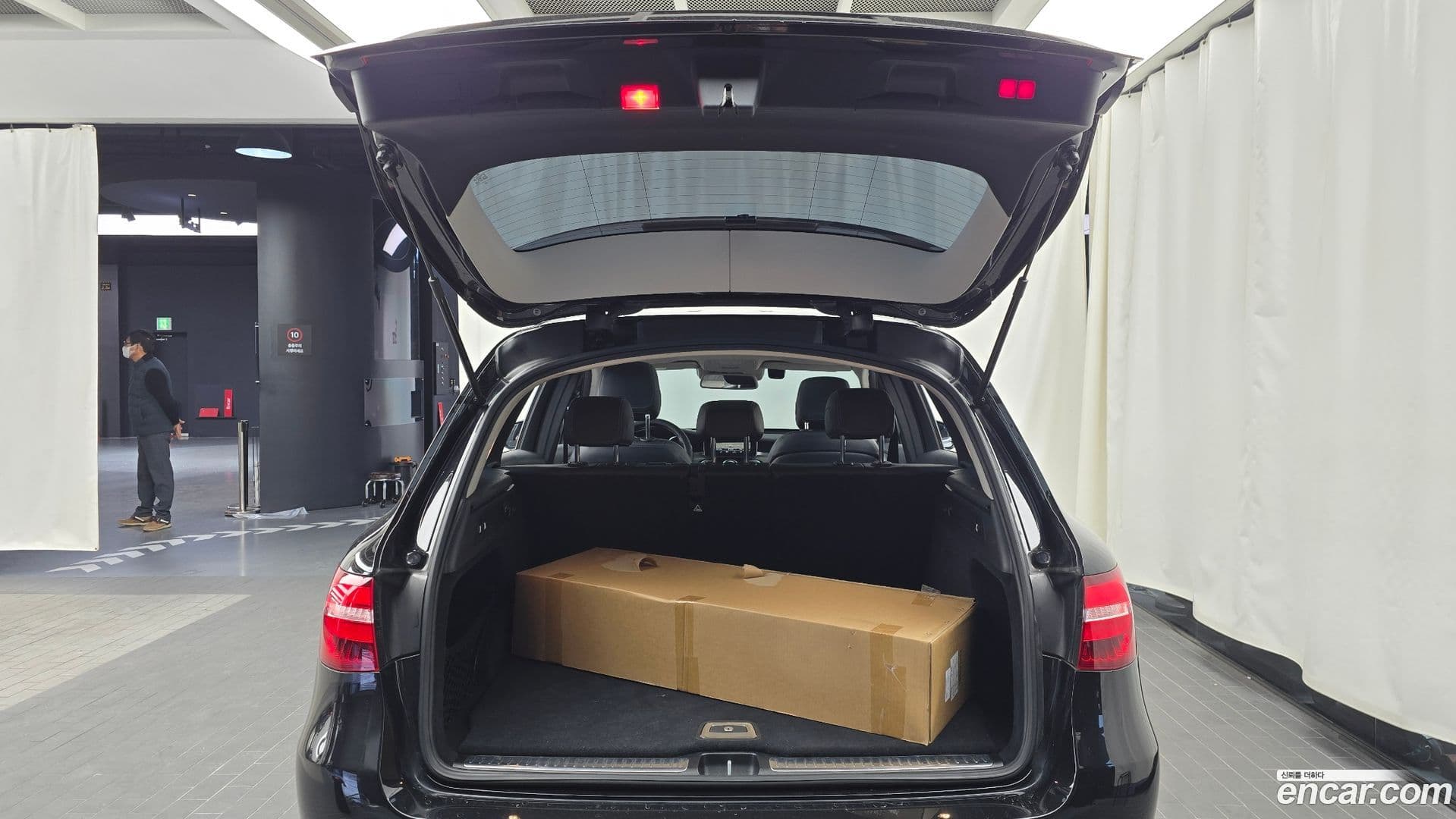 Main__Slider__Photo:GLC-Class Mercedes-Benz 2019.10-19