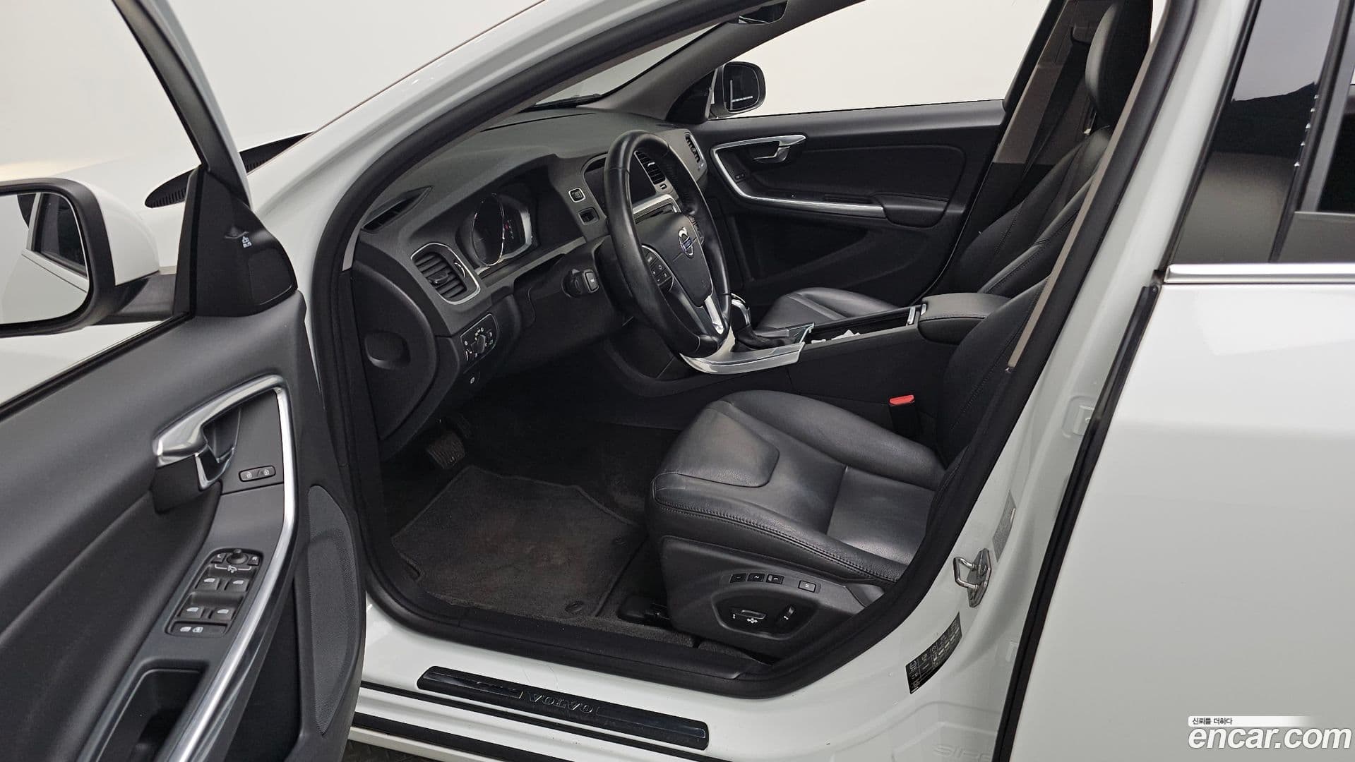 Main__Slider__Photo:S60 Volvo 2017.6-10