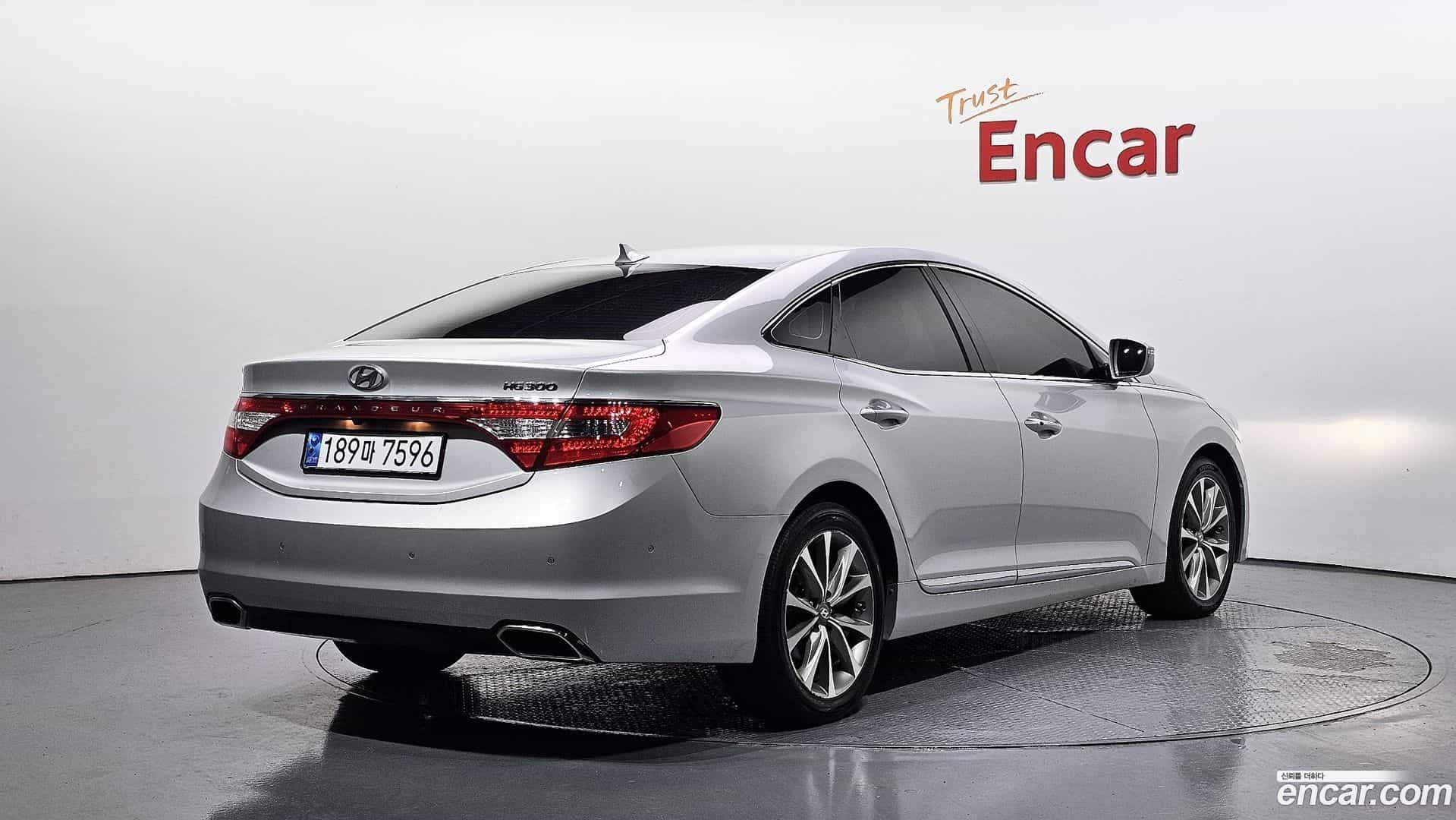 Grandeur Hyundai 2015.9-OUTER-002