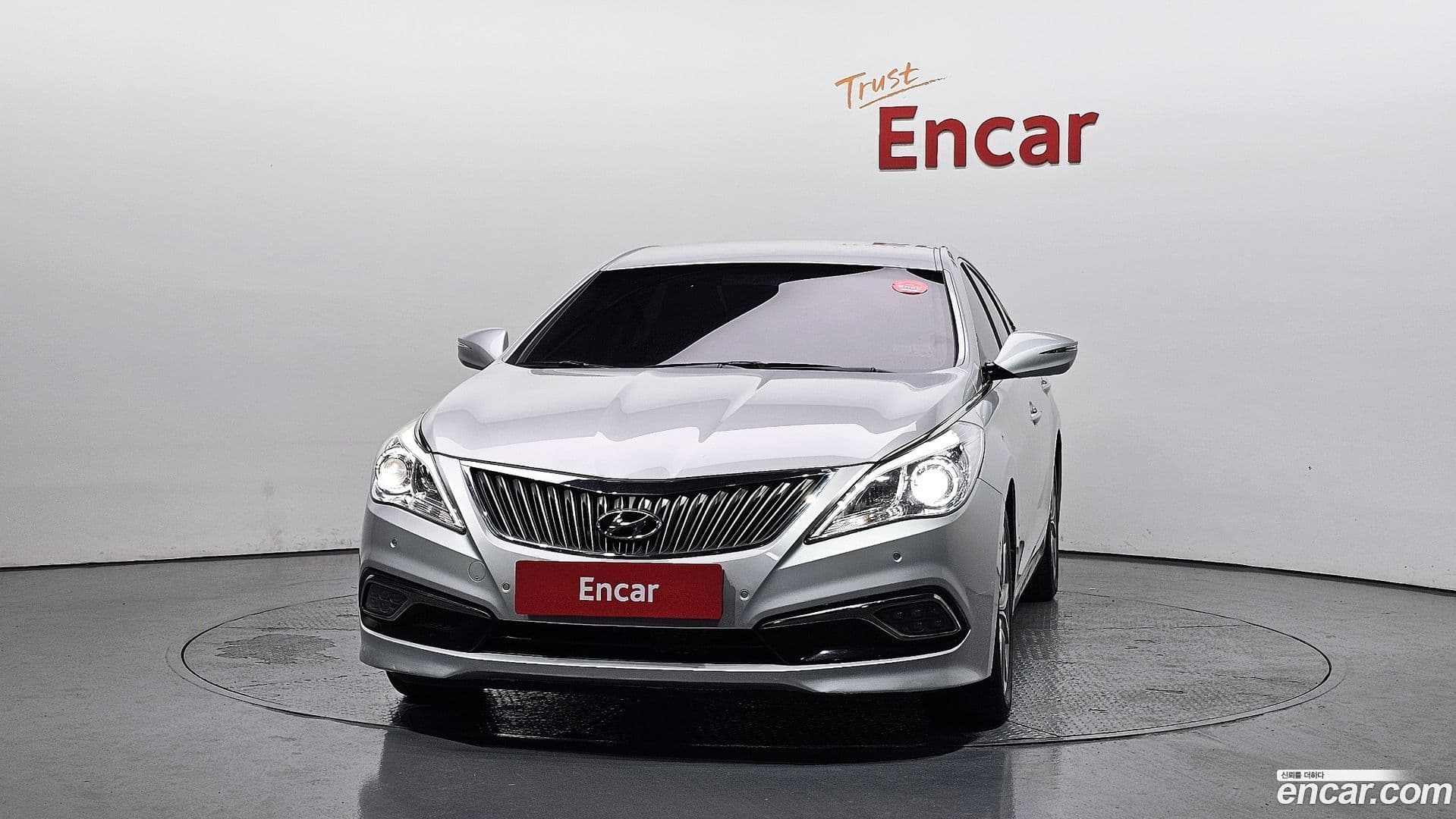 Main__Slider__Photo:Grandeur Hyundai 2015.9-2