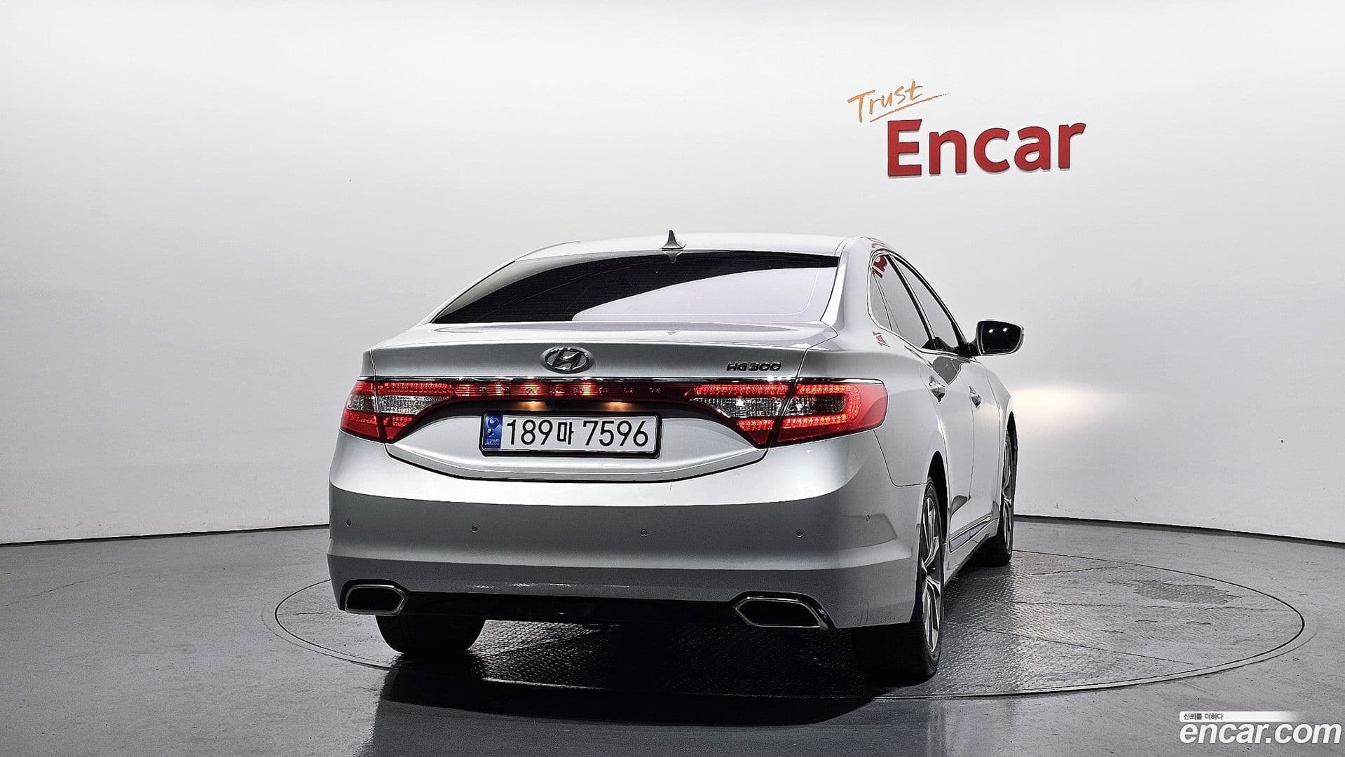 Main__Slider__Photo:Grandeur Hyundai 2015.9-3