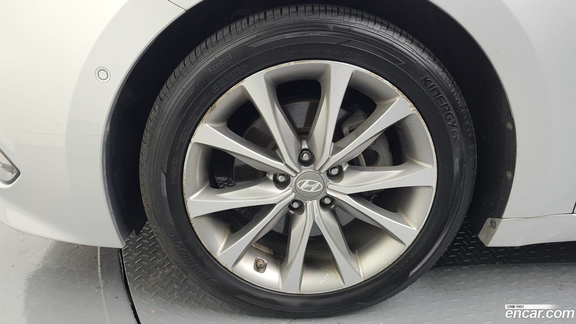 Main__Slider__Photo:Grandeur Hyundai 2015.9-4