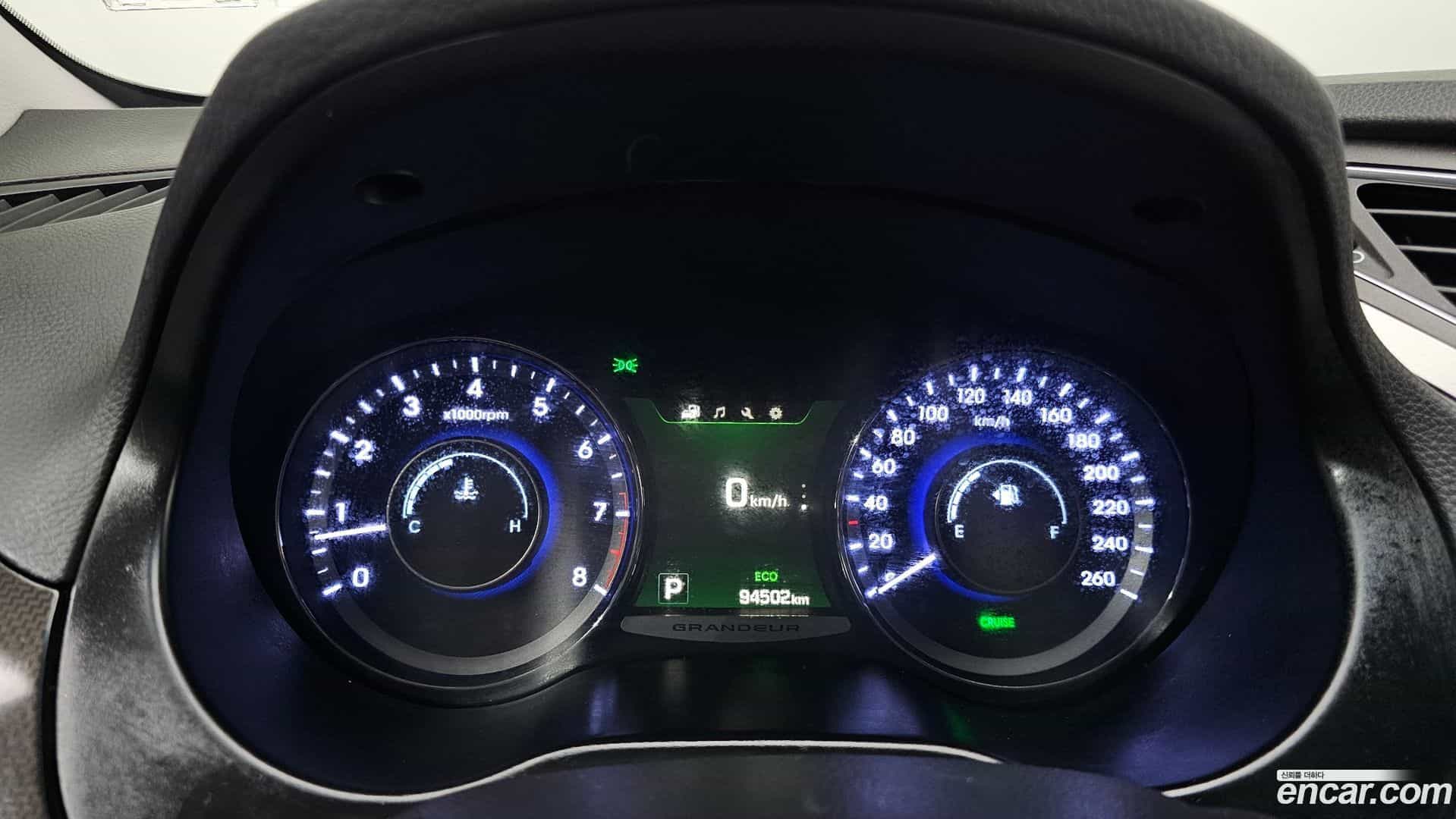 Grandeur Hyundai 2015.9-INNER-008