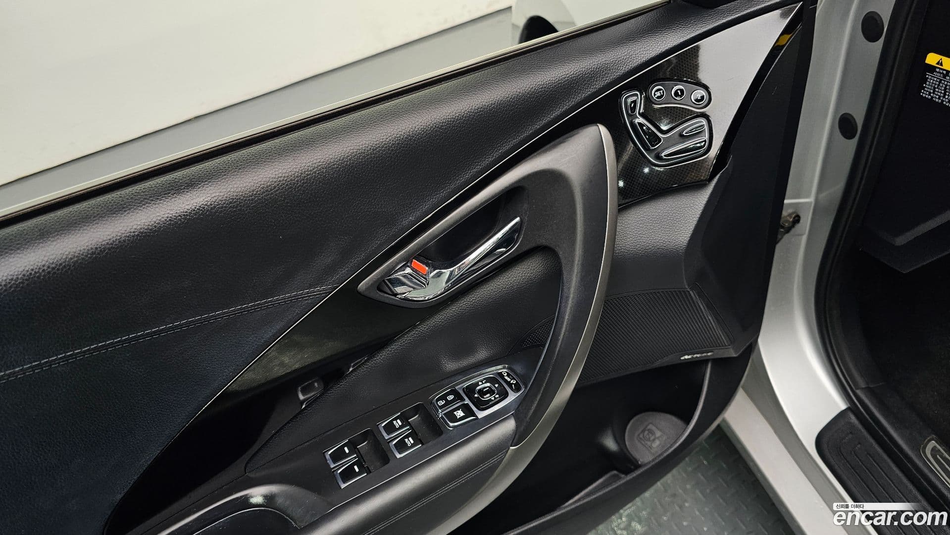 Main__Slider__Photo:Grandeur Hyundai 2015.9-12