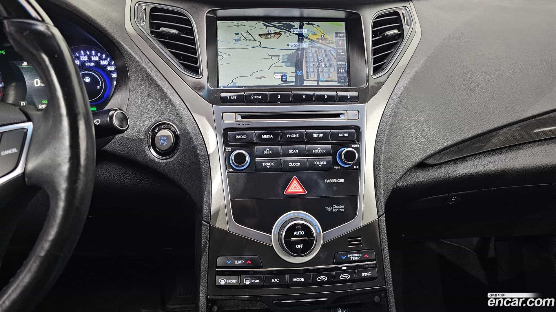 Grandeur Hyundai 2015.9-OPTION-021