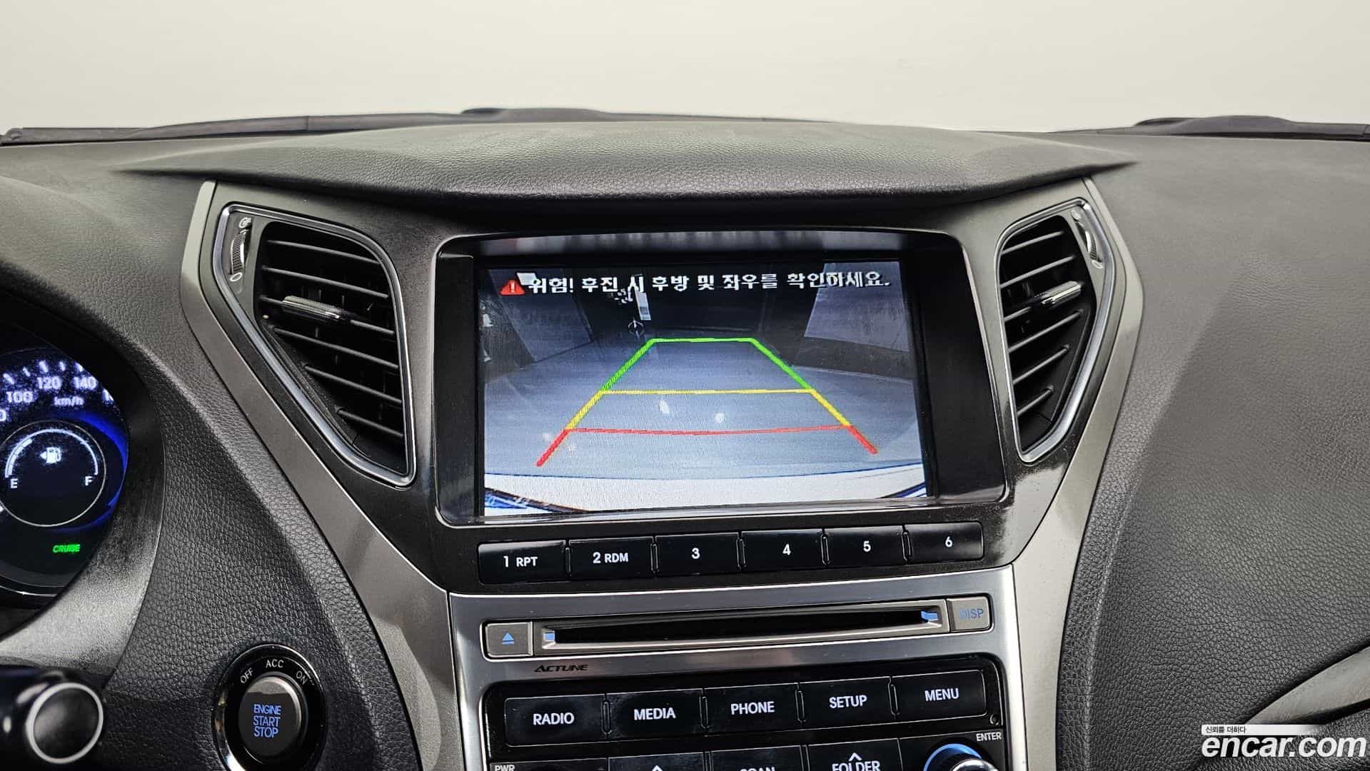 Grandeur Hyundai 2015.9-OPTION-022