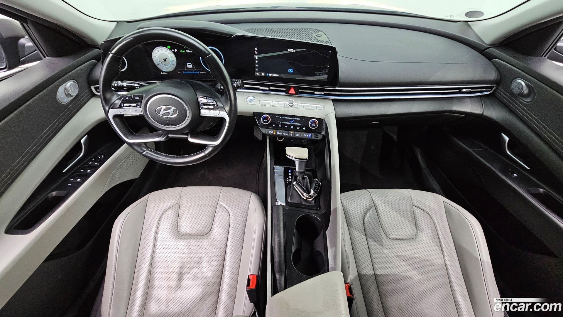 Main__Slider__Photo:AVANTE Hyundai 2020.10-6