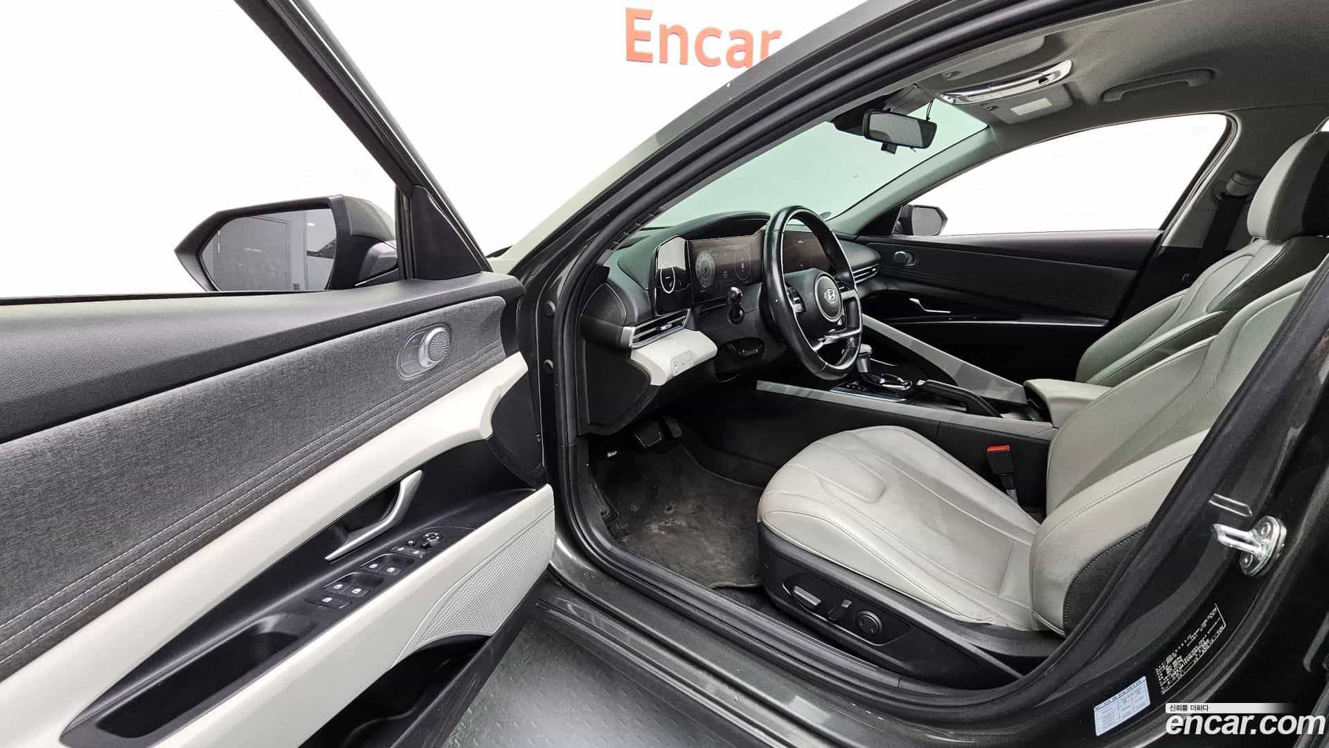 AVANTE Hyundai 2020.10-INNER-010