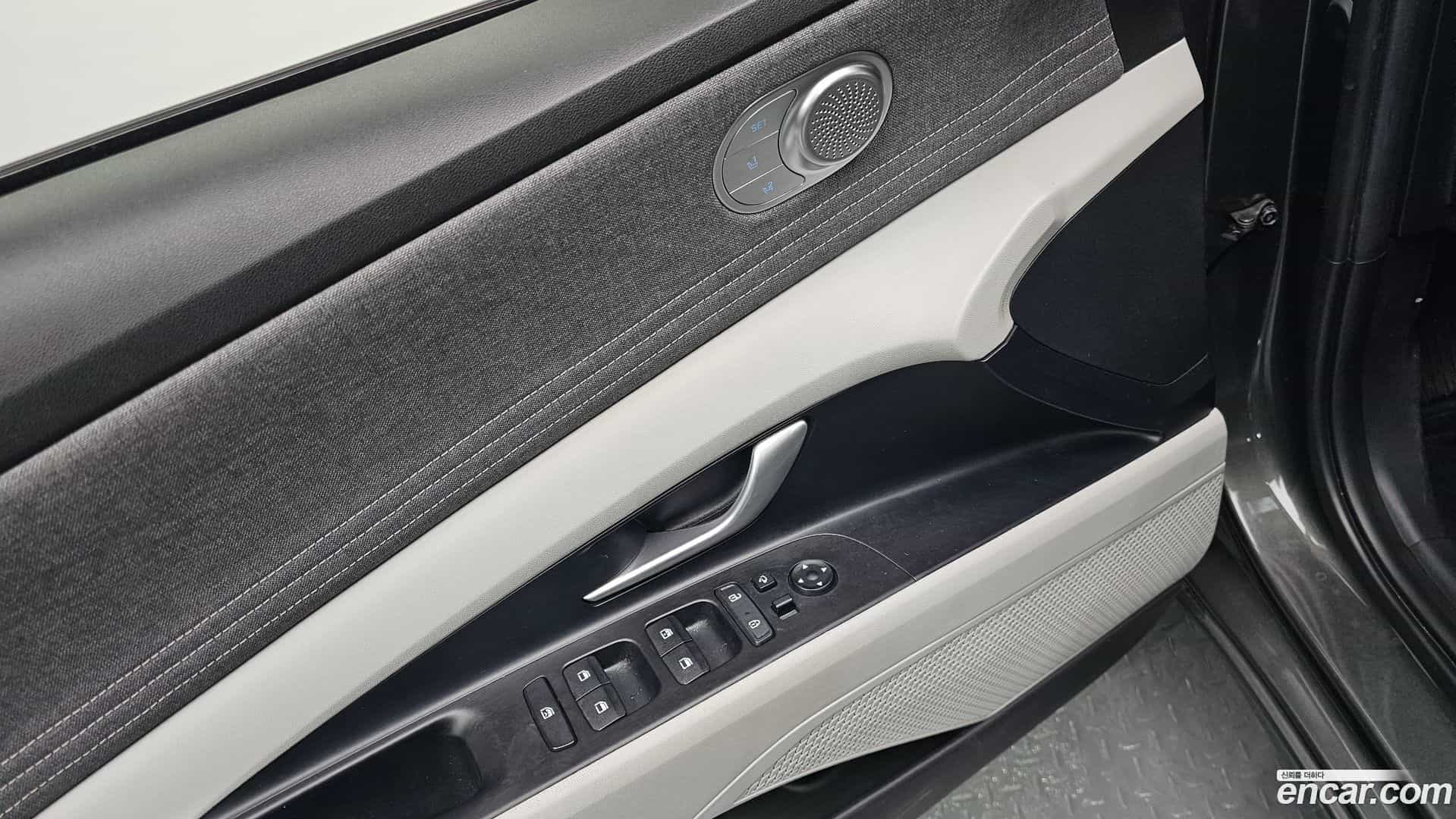 AVANTE Hyundai 2020.10-OPTION-018