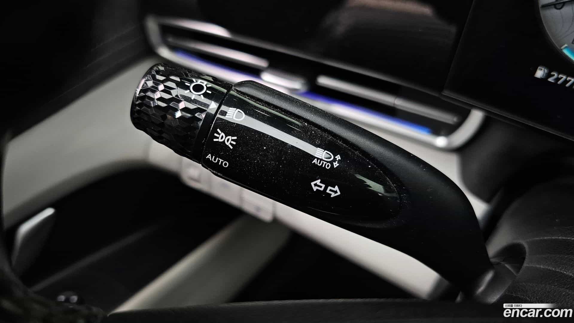 AVANTE Hyundai 2020.10-OPTION-021