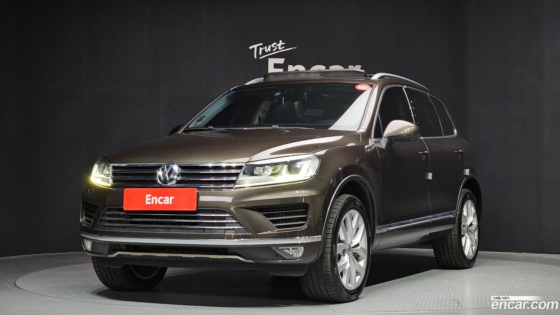 Main__Slider__Photo:Touareg Volkswagen 2015.10-0