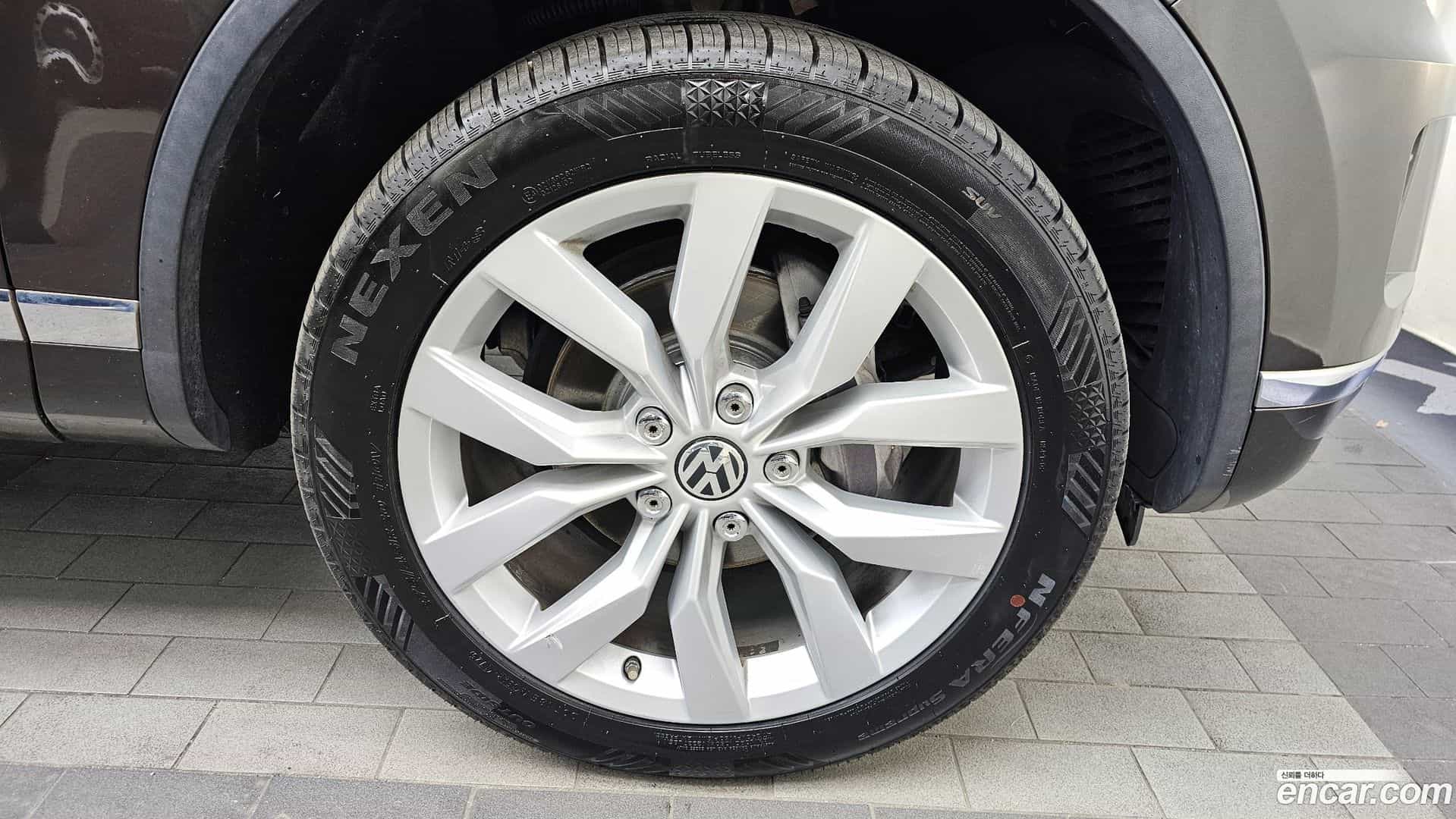 Touareg Volkswagen 2015.10-OUTER-005