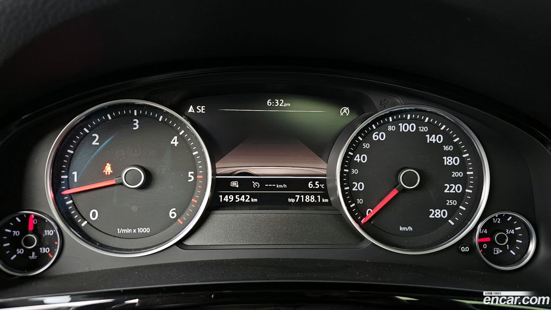 Main__Slider__Photo:Touareg Volkswagen 2015.10-7