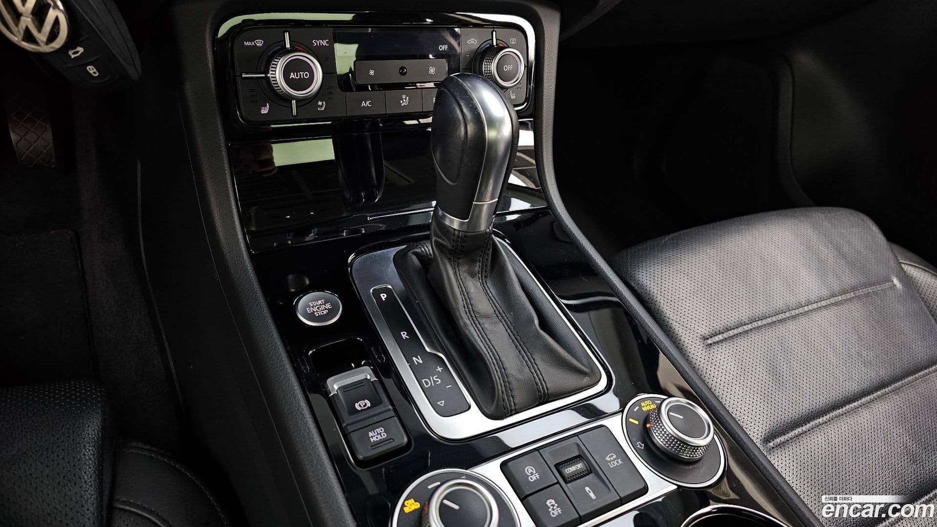 Main__Slider__Photo:Touareg Volkswagen 2015.10-8