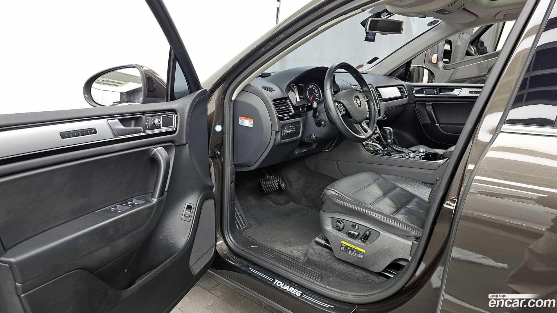 Touareg Volkswagen 2015.10-INNER-010