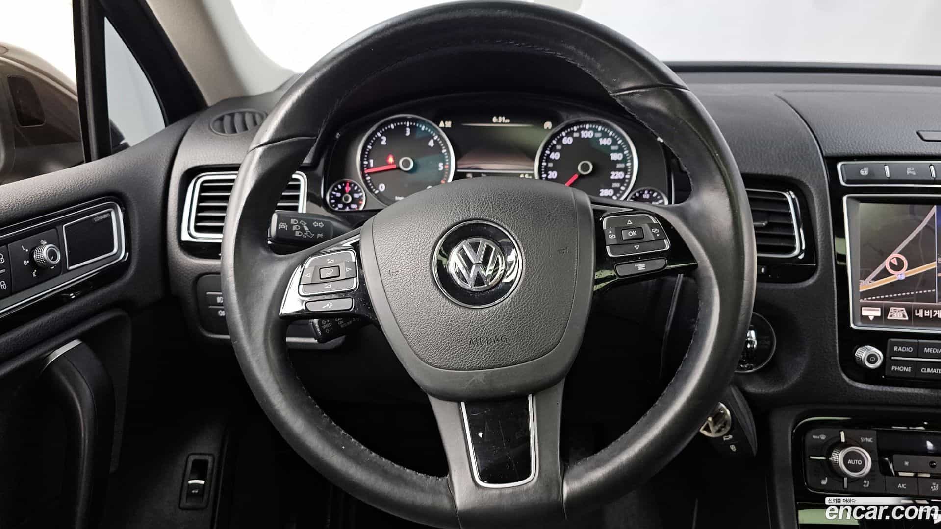 Touareg Volkswagen 2015.10-OPTION-017