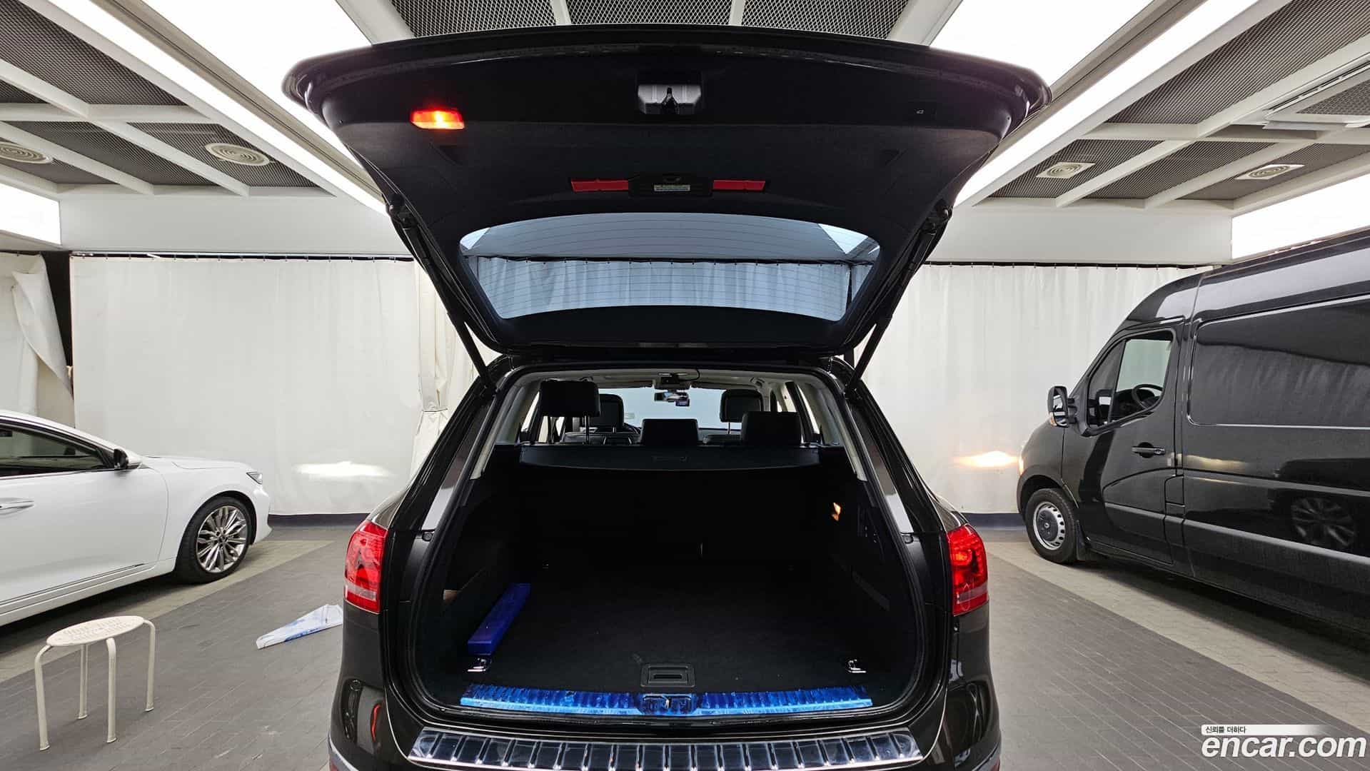 Touareg Volkswagen 2015.10-OPTION-024