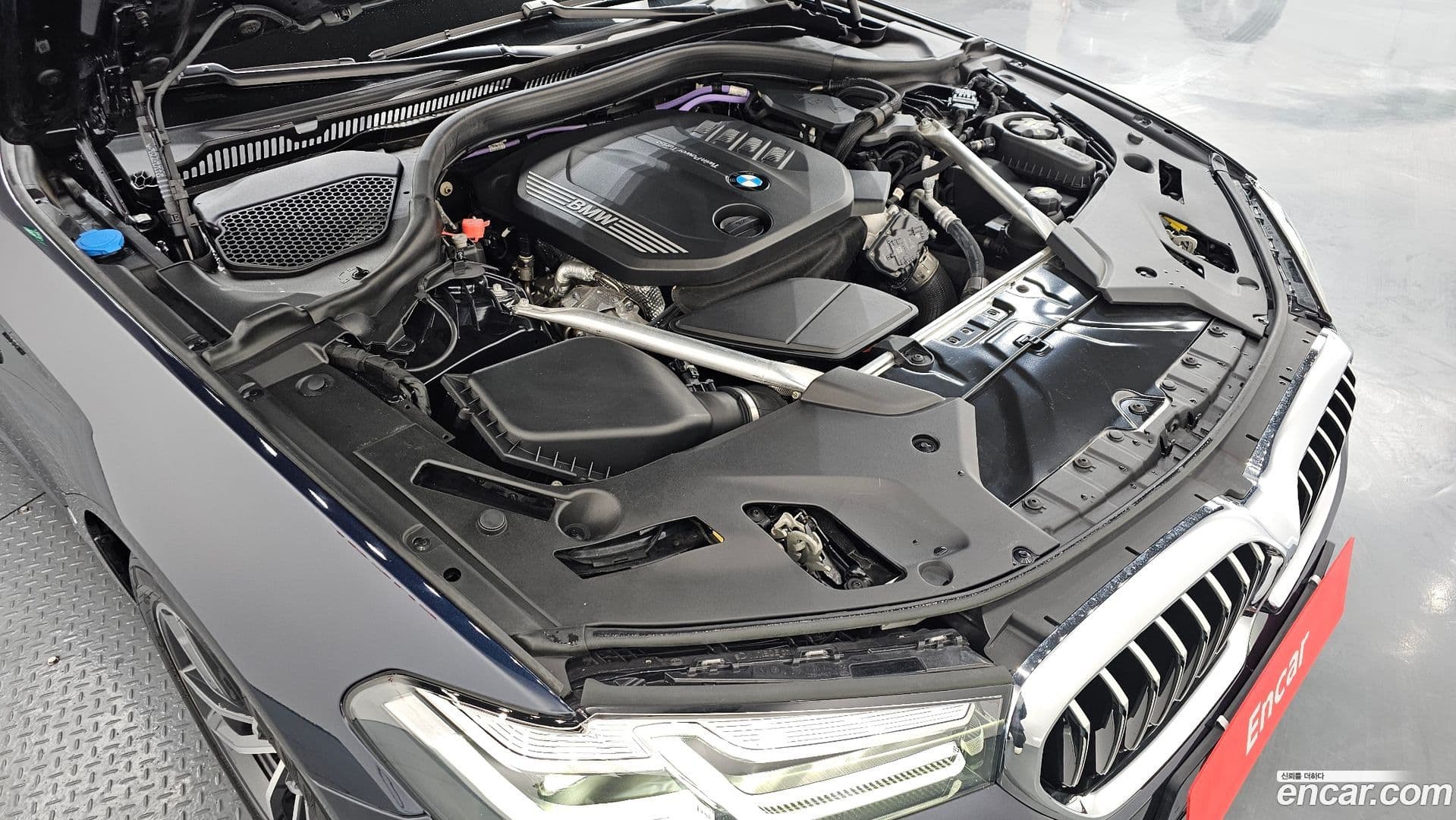 Main__Slider__Photo:5-Series BMW 2021.1-5