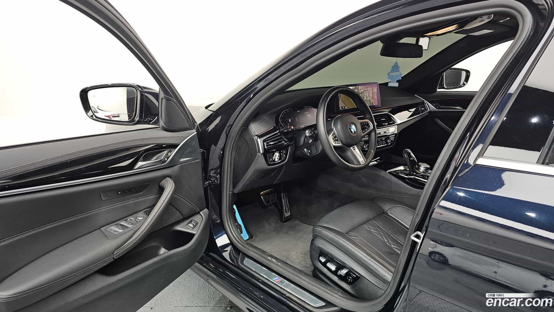 5-Series BMW 2021.1-INNER-010